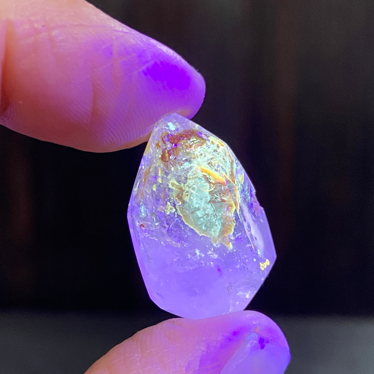 Golden Petroleum Enhydro Quartz – Firefly Quartz – Madagascar