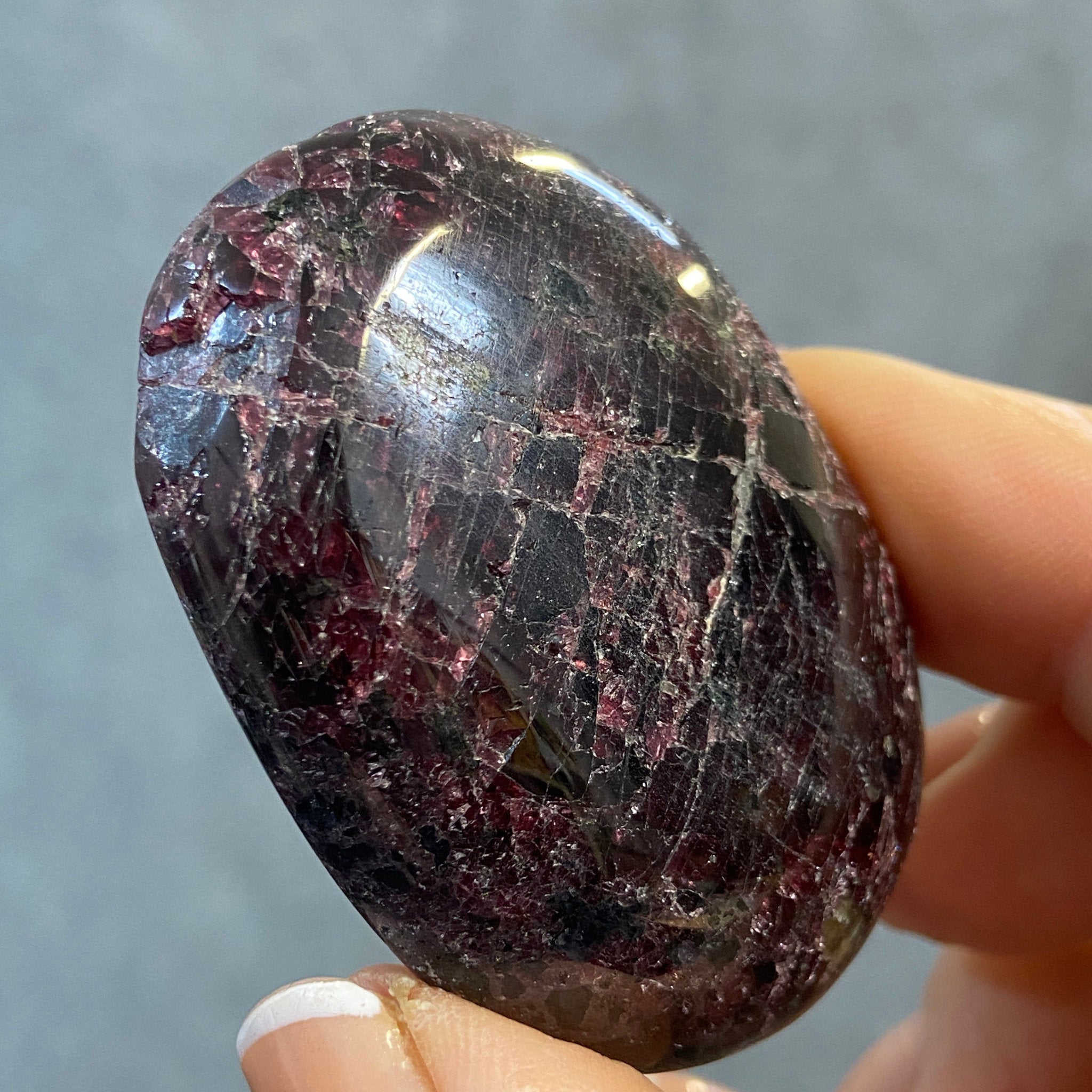 Garnet Palmstone - Mozambique - Castle Rocks Cornwall