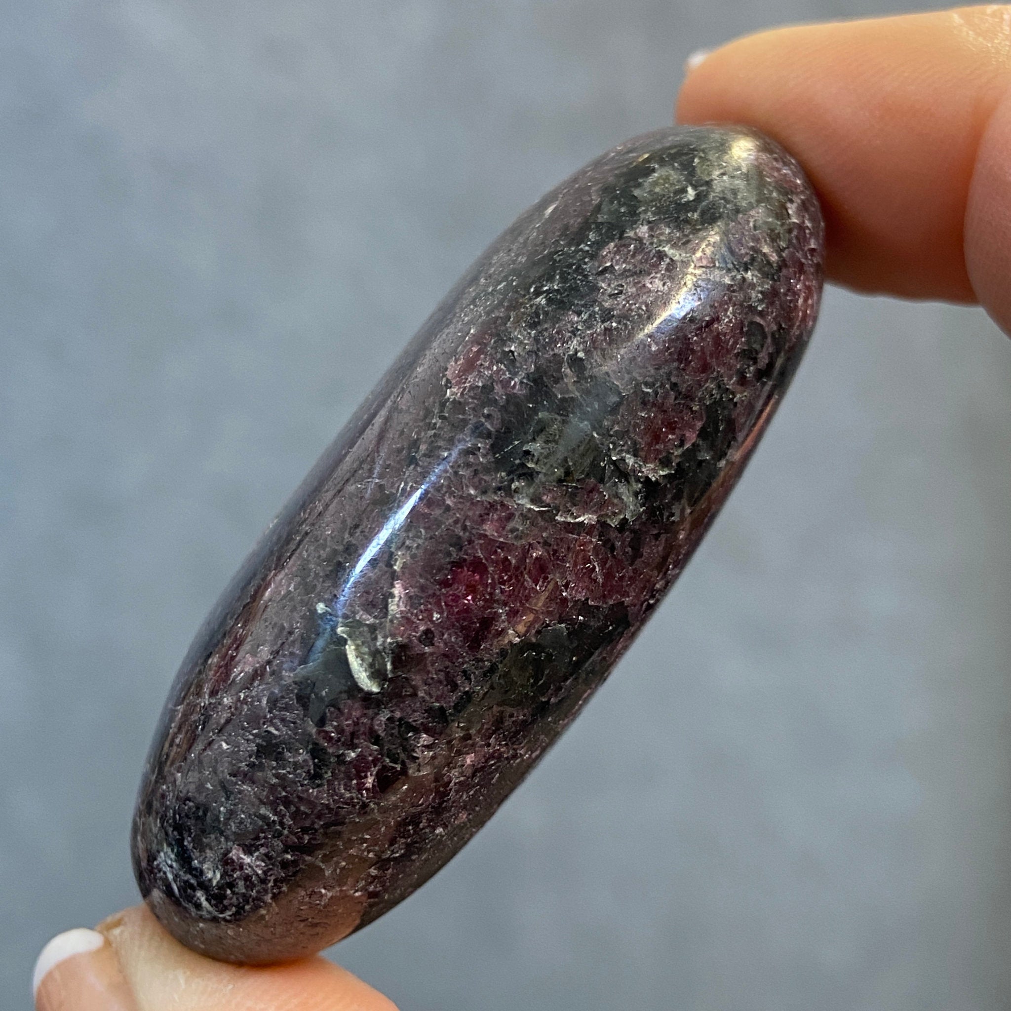 Garnet Palmstone - Mozambique - Castle Rocks Cornwall