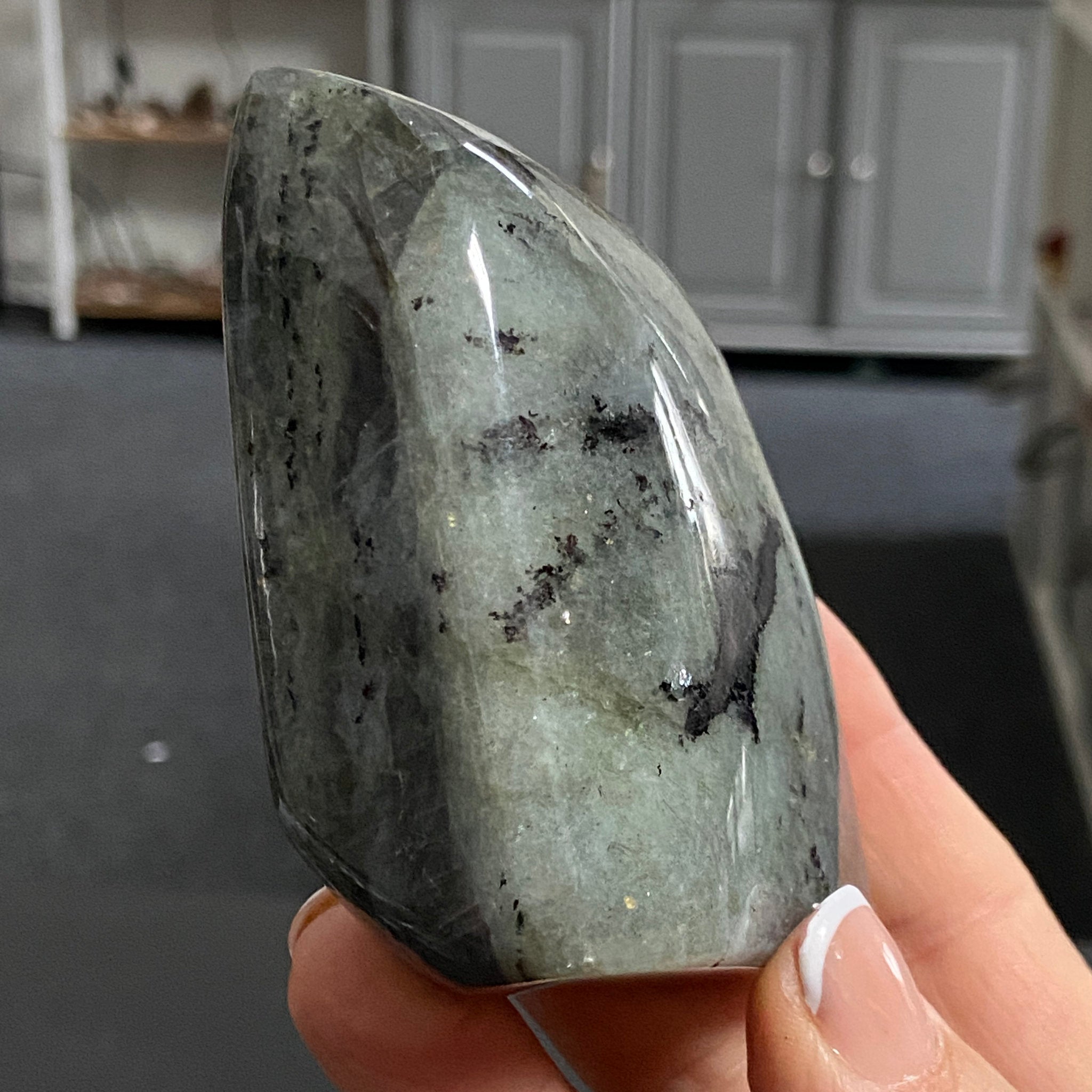 Madagascan Labradorite Freeform – New Beginnings & Intuition - Castle Rocks Cornwall