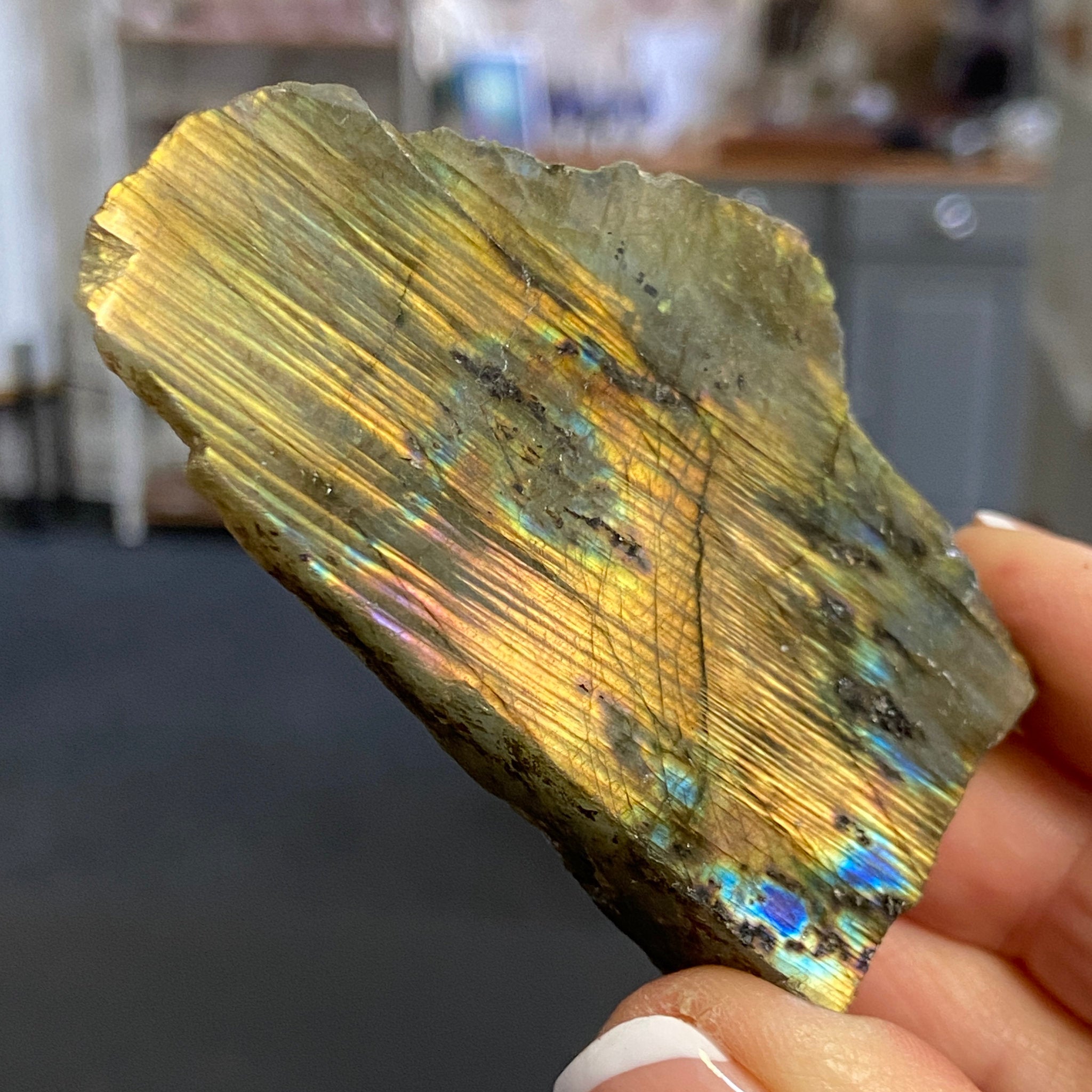 Madagascan Labradorite Slice – New Beginnings & Intuition - Castle Rocks Cornwall