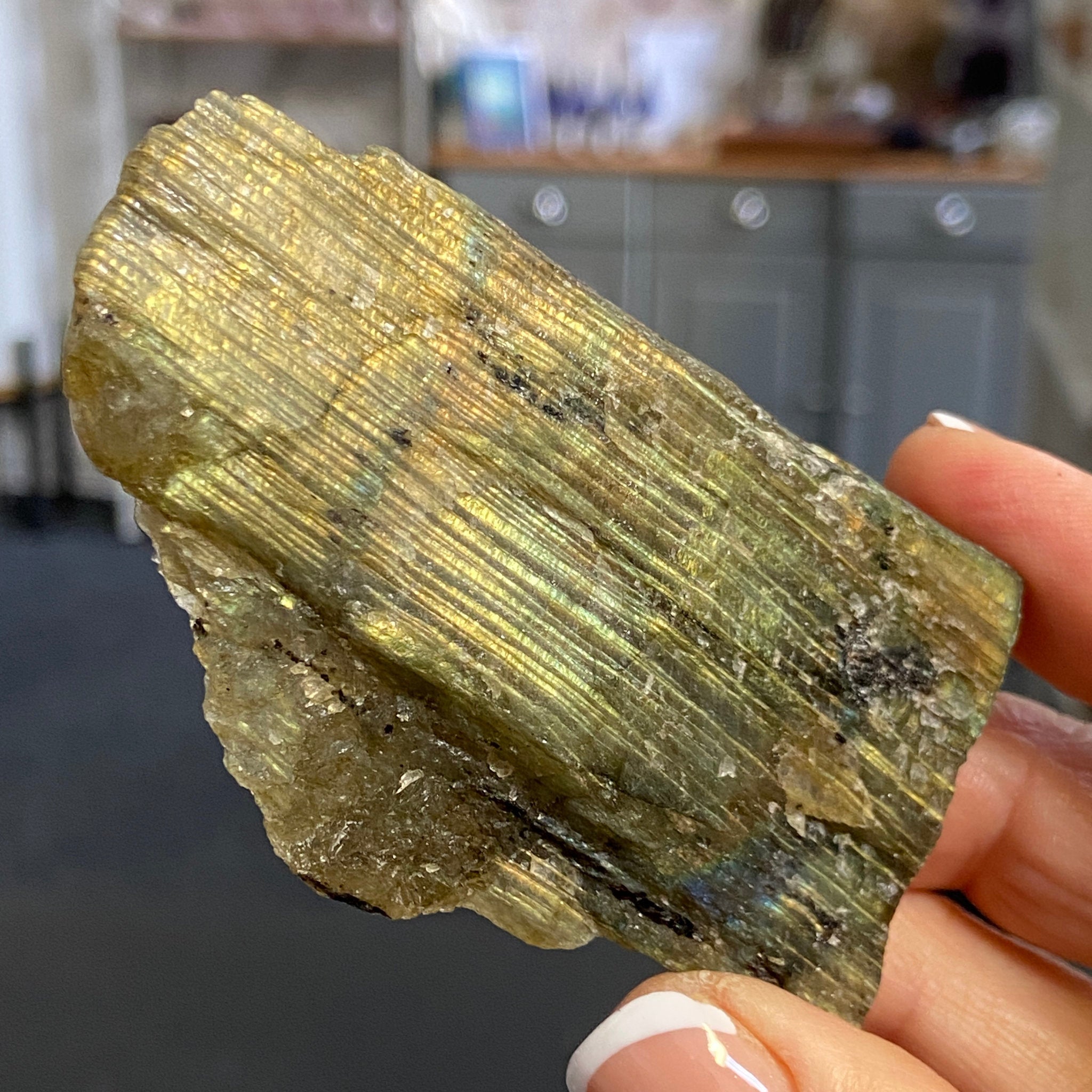 Madagascan Labradorite Slice – New Beginnings & Intuition - Castle Rocks Cornwall