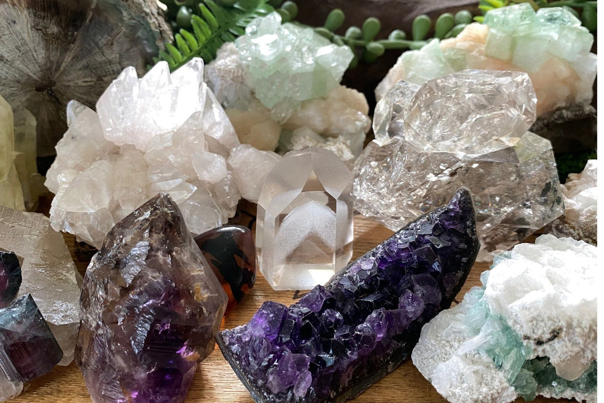 Rough vs. Tumbled Crystals: Which Energy is Best for Your Practice? - Castle Rocks Cornwall