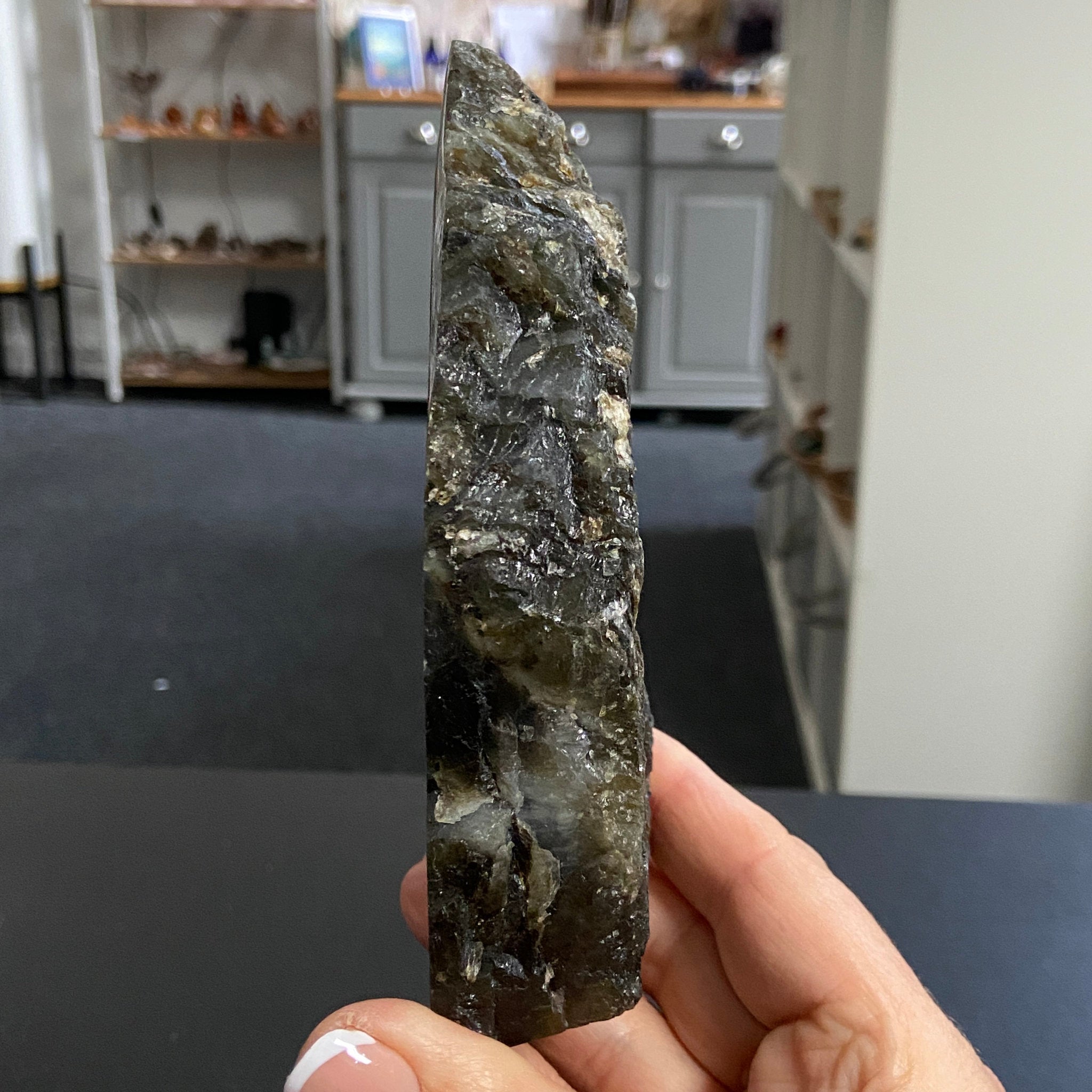 Madagascan 'Papillon' Labradorite – New Beginnings & Intuition