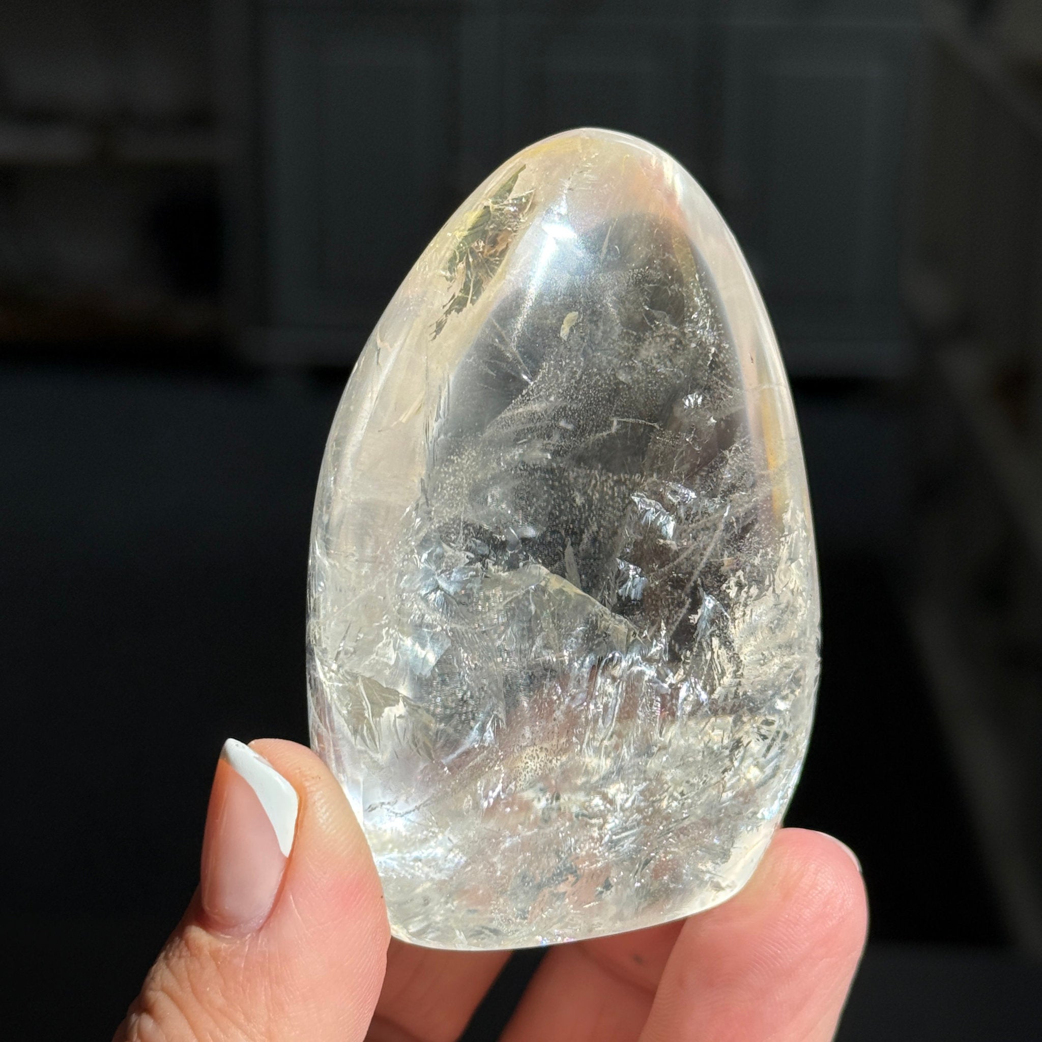 💎 Clear Quartz Freeform with Golden Healer Inclusions – Madagascar