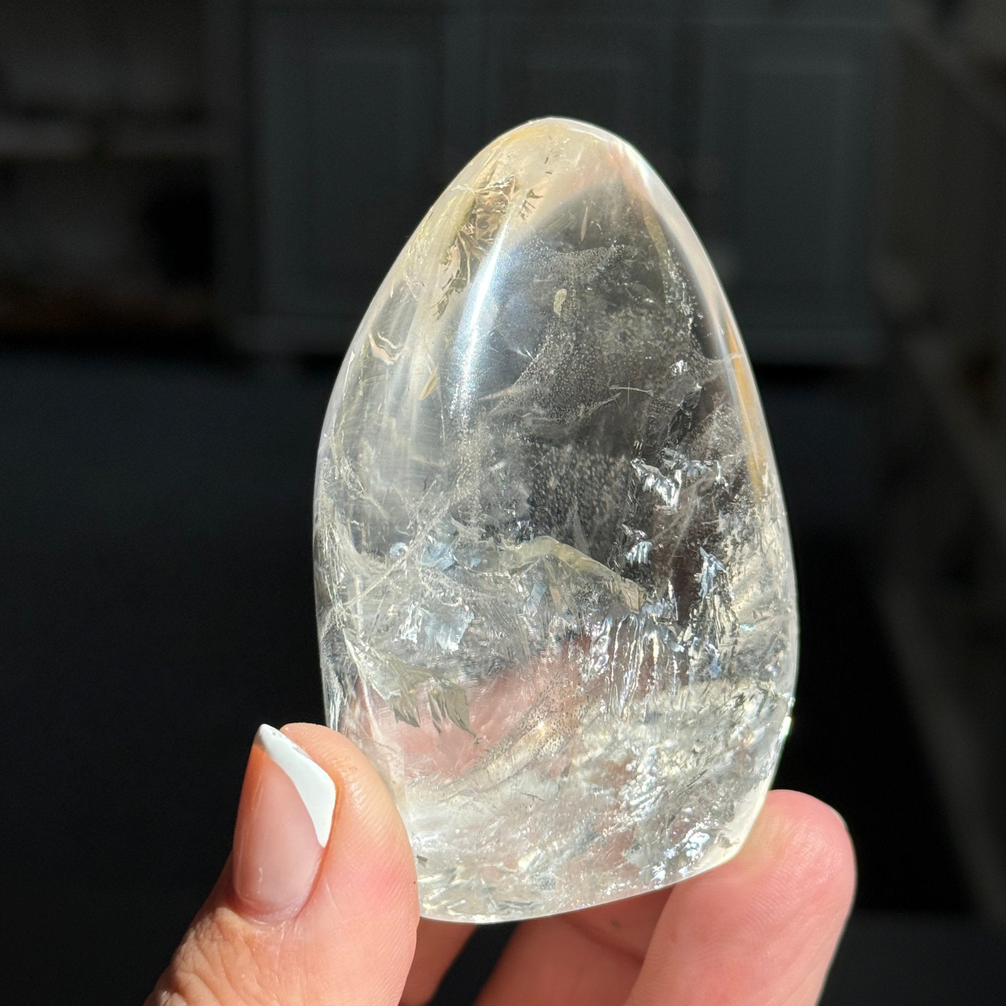 💎 Clear Quartz Freeform with Golden Healer Inclusions – Madagascar
