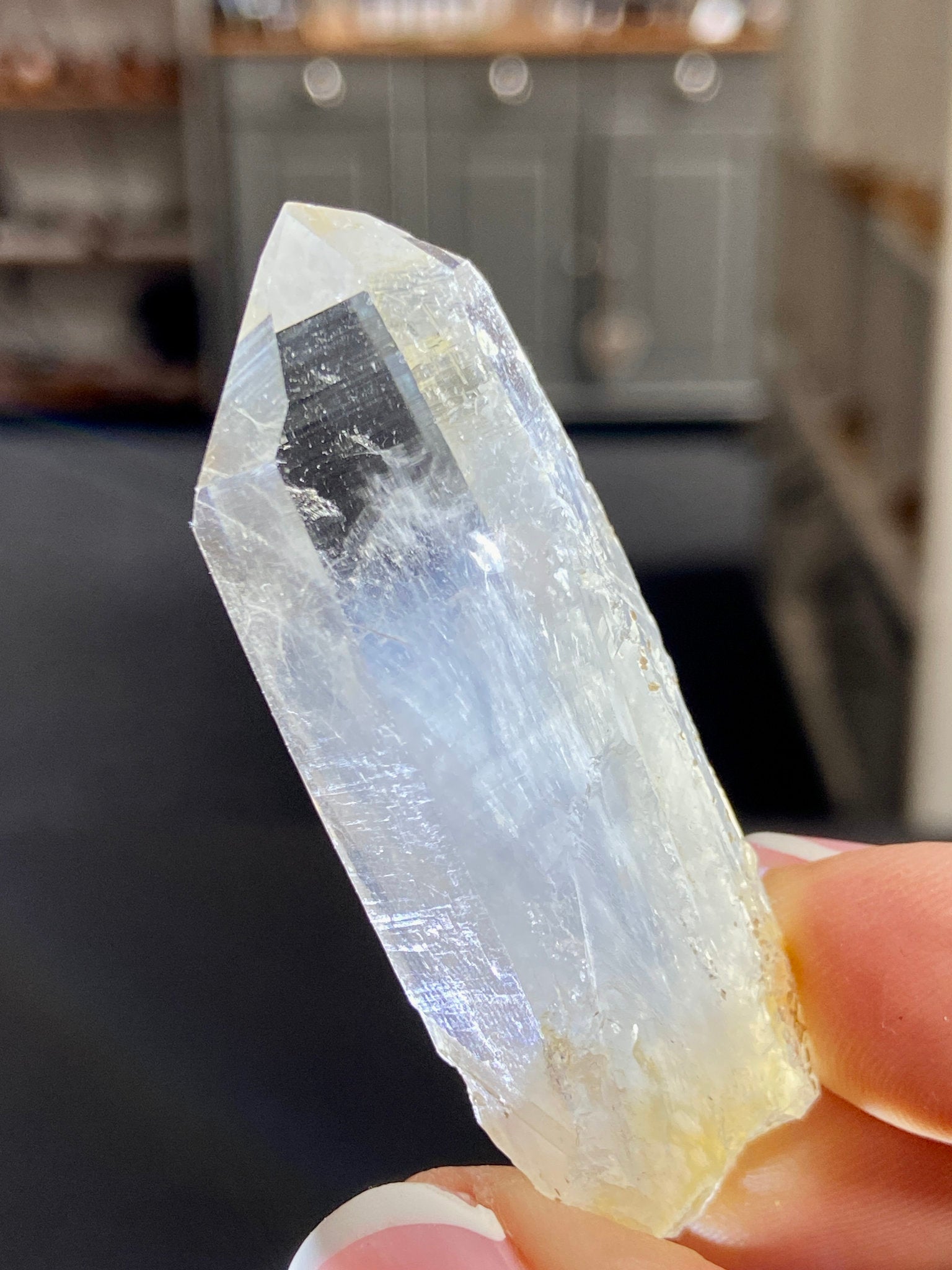 💙 Blue Smoke Lemurian Light – Colombia