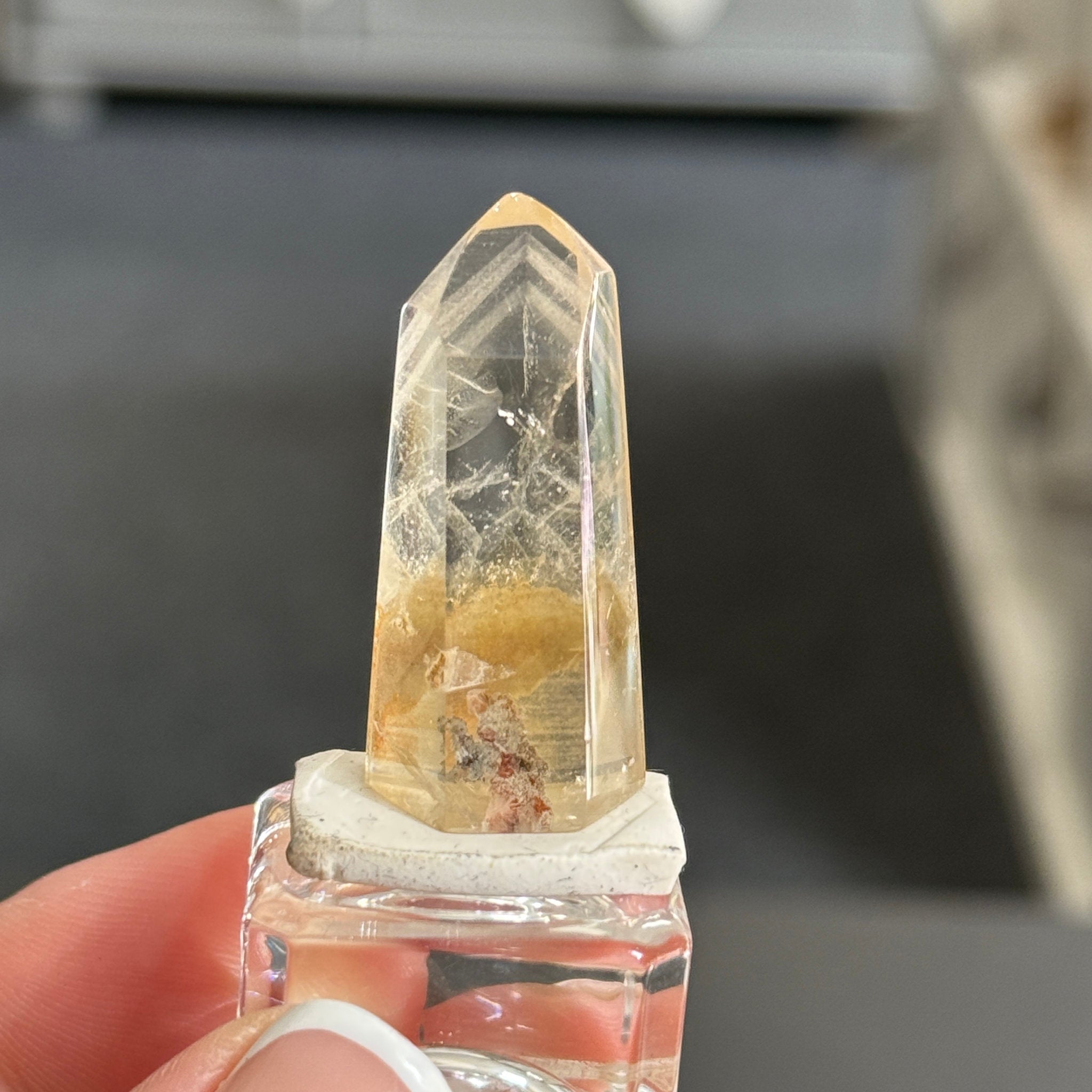 🌞 Citrine Phantom Tower – Madagascar