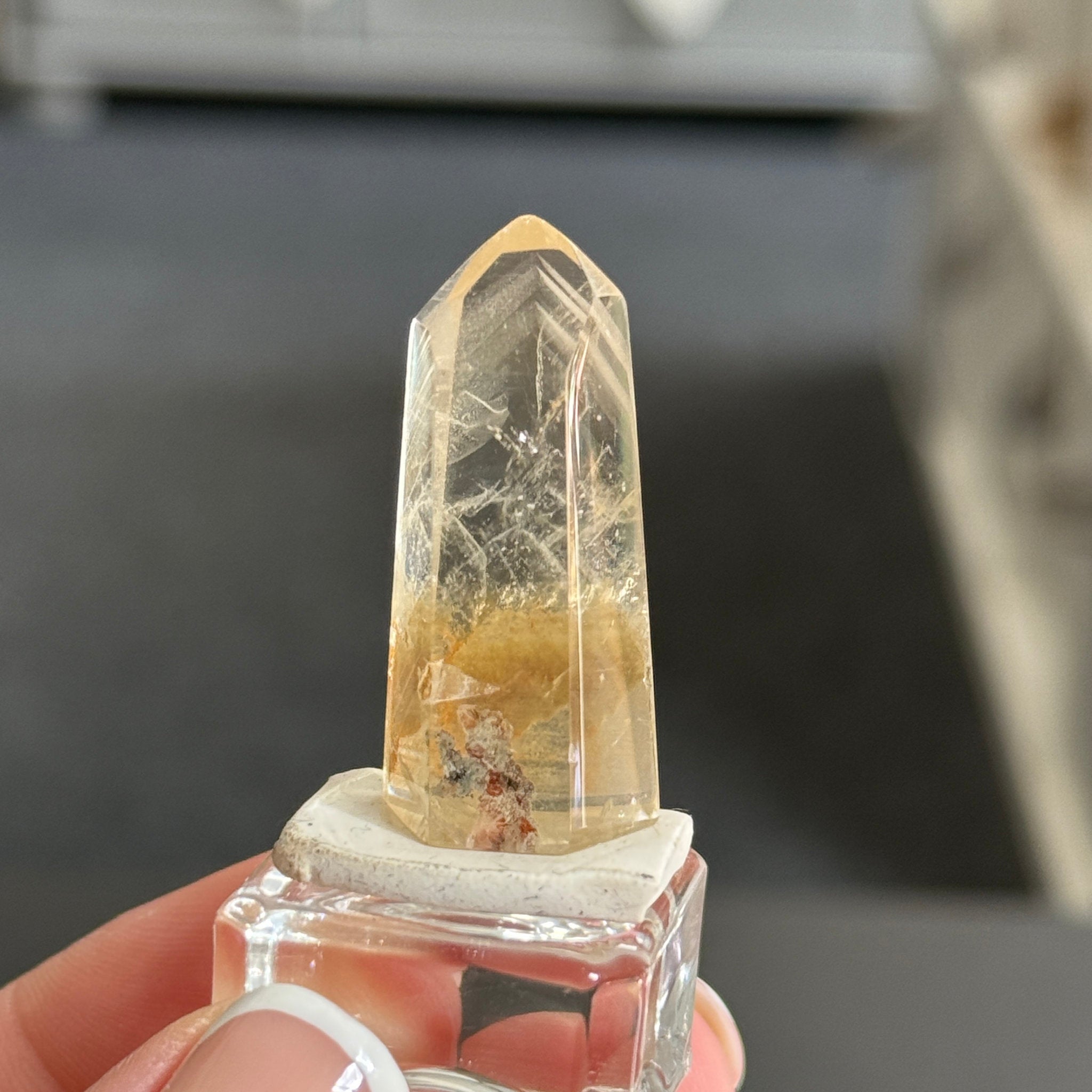 🌞 Citrine Phantom Tower – Madagascar