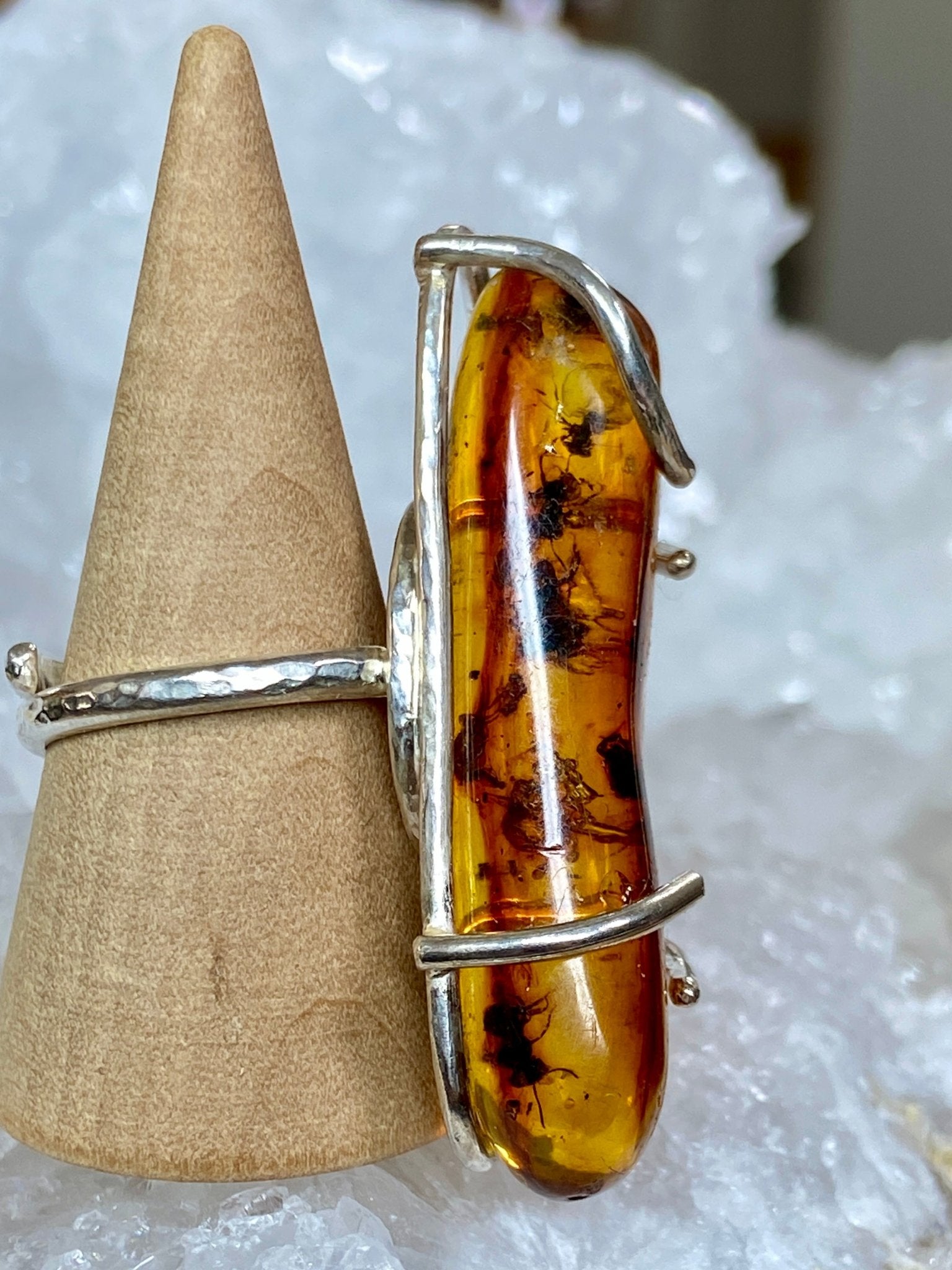 Colombian Amber Ring with Prehistoric Inclusions – Bespoke by Song of the Sea