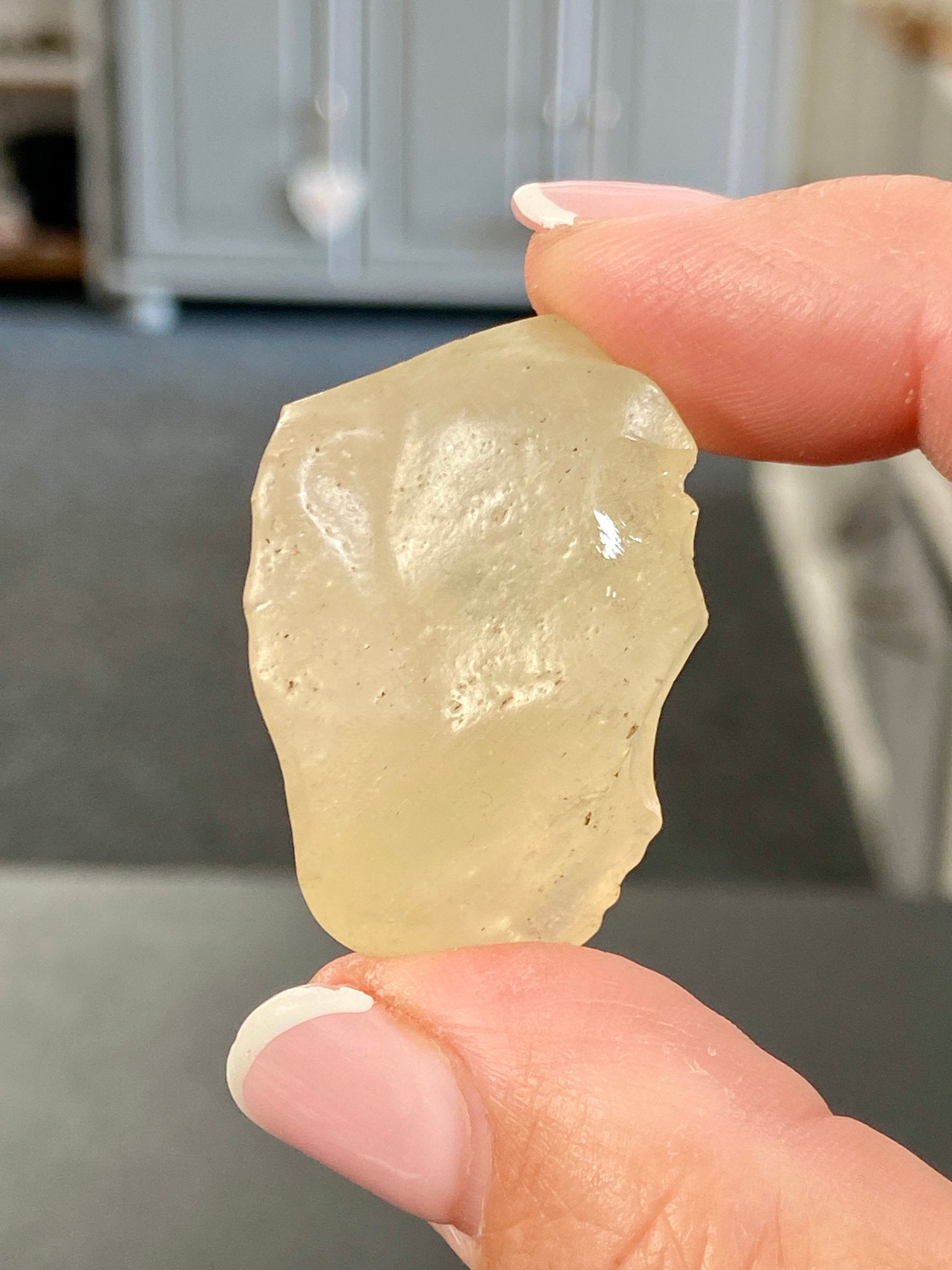 🌞 Libyan Desert Glass – Ancient Tektite of the Sahara