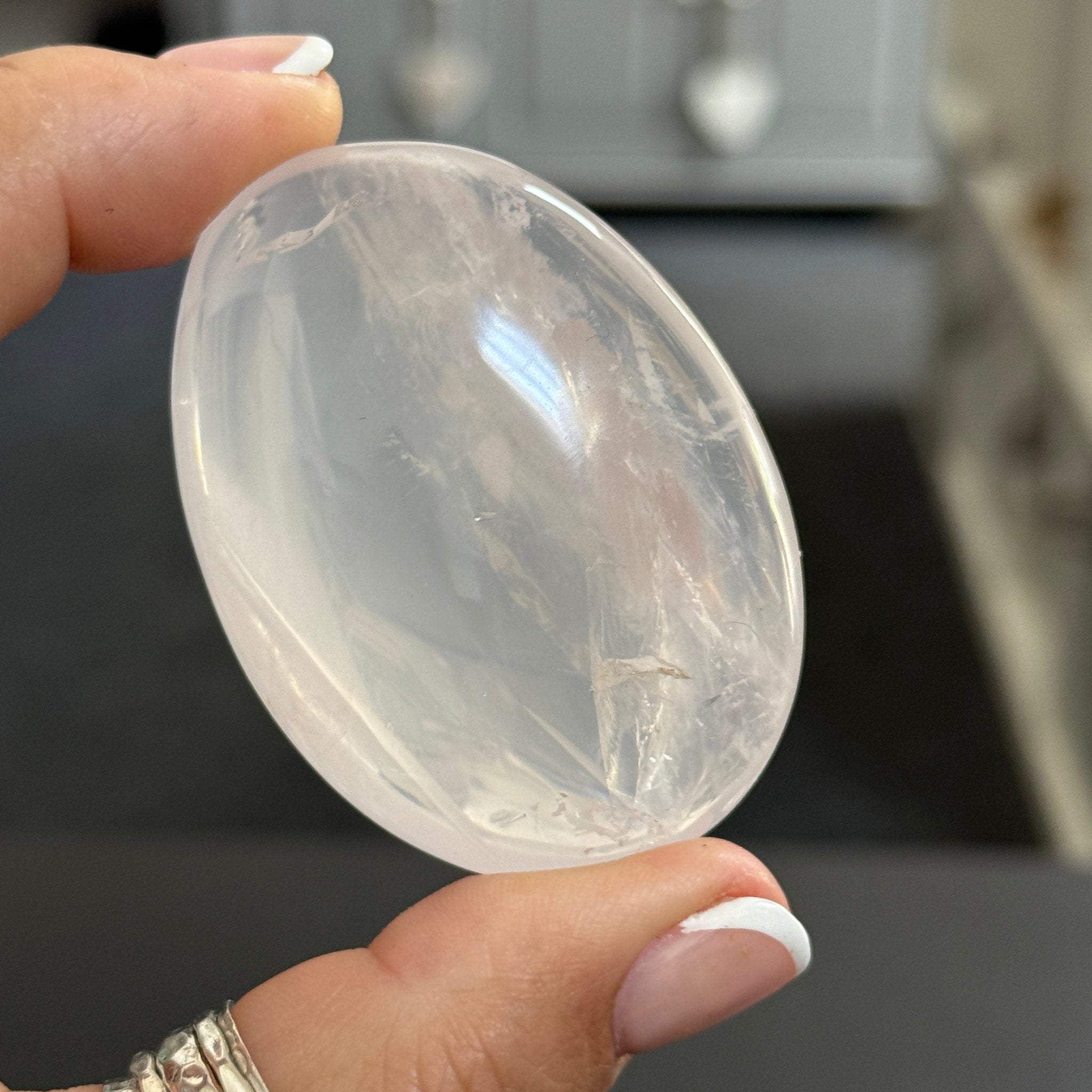 🌙 Girasol Quartz Palmstone - Madagascar