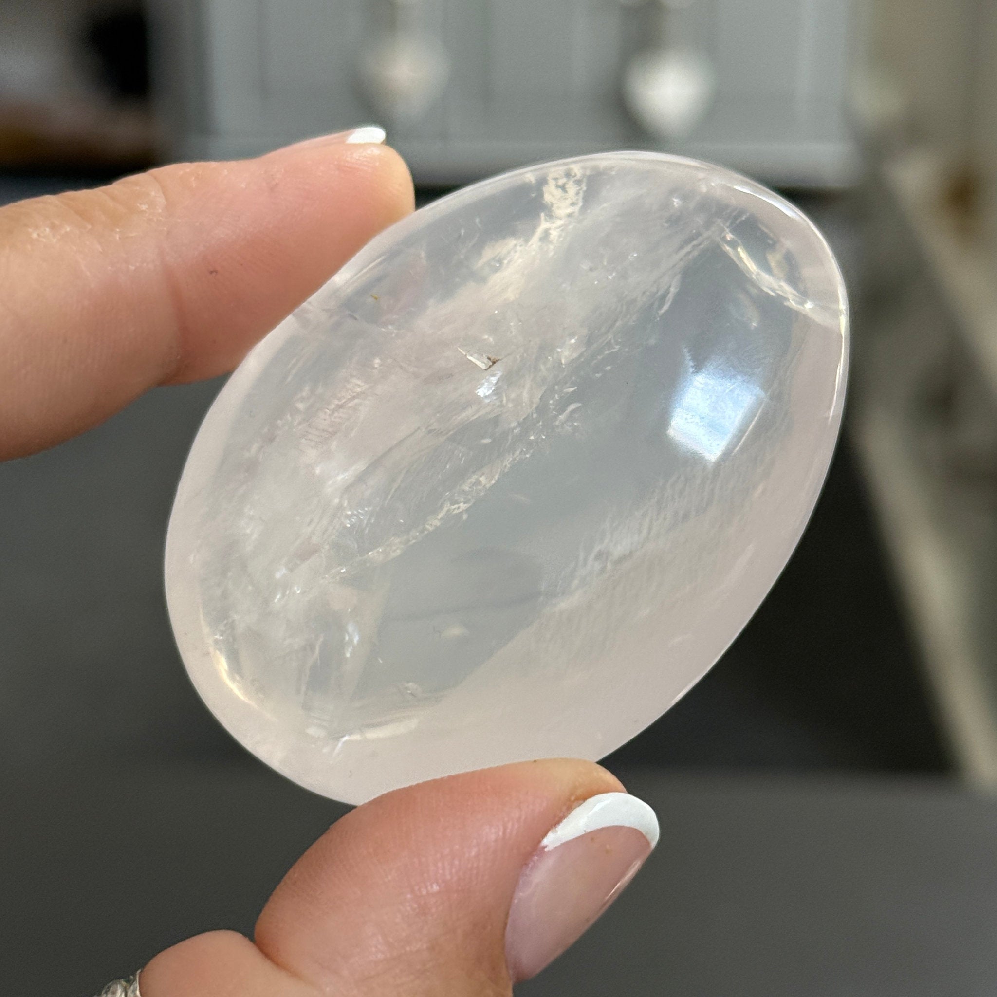 🌙 Girasol Quartz Palmstone - Madagascar