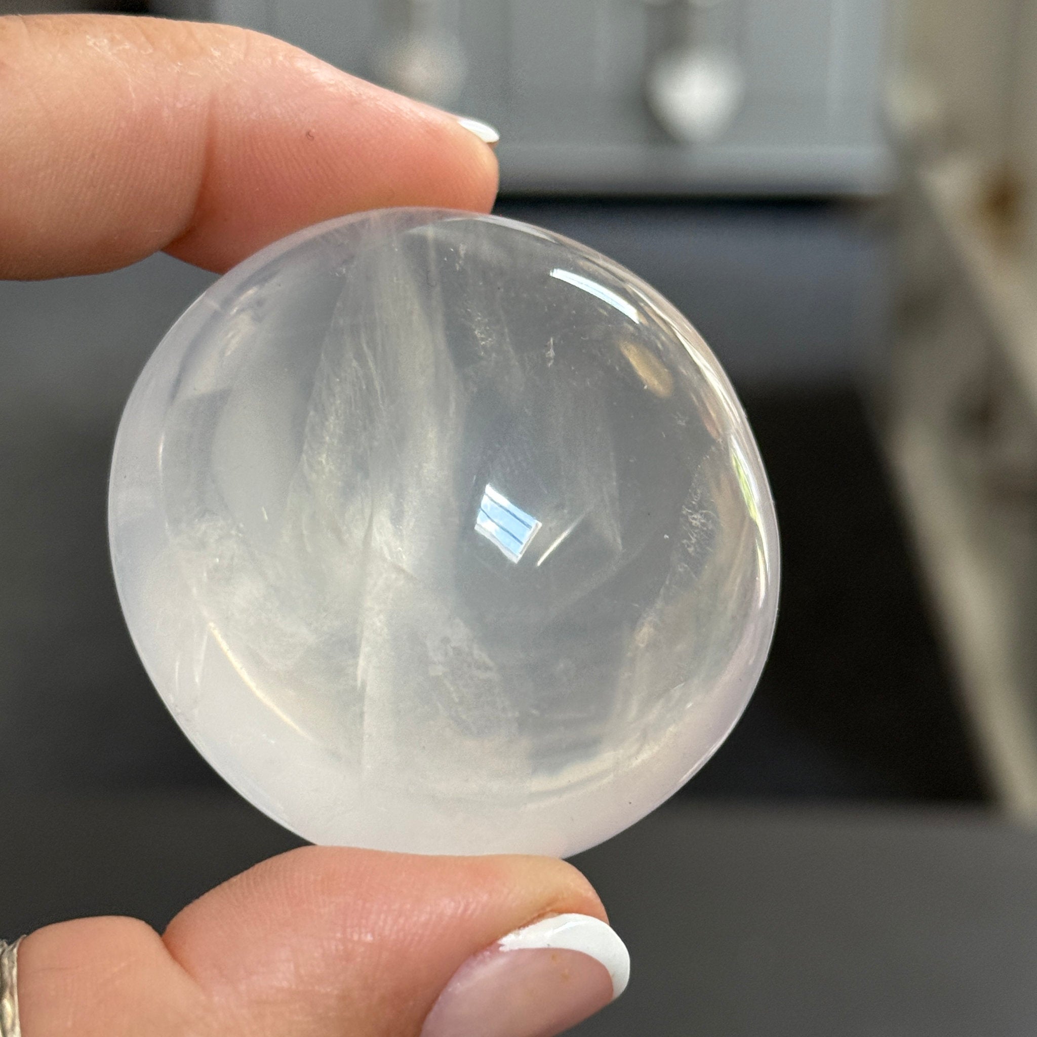 🌙 Girasol Quartz Palmstone - Madagascar