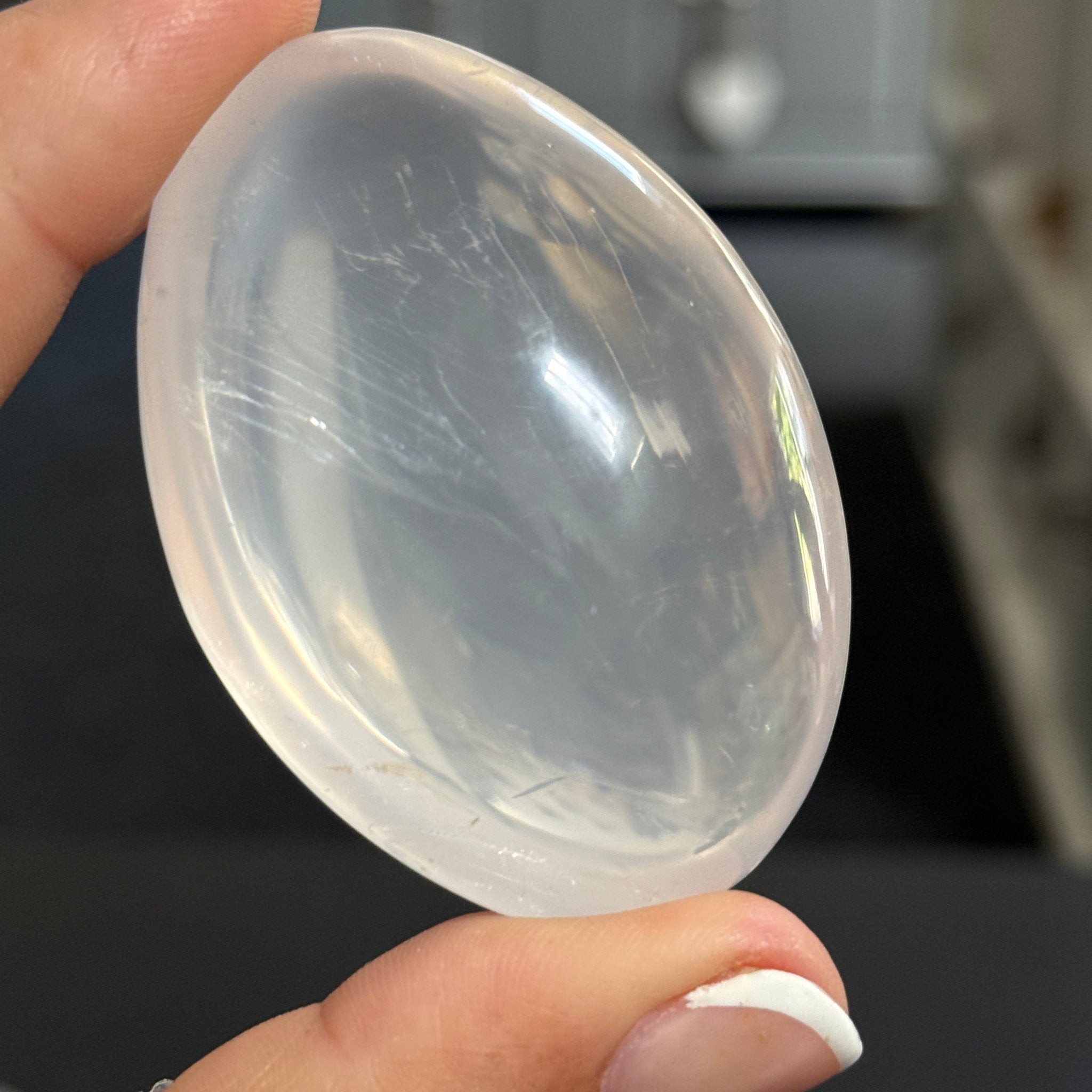 🌙 Girasol Quartz Palmstone - Madagascar