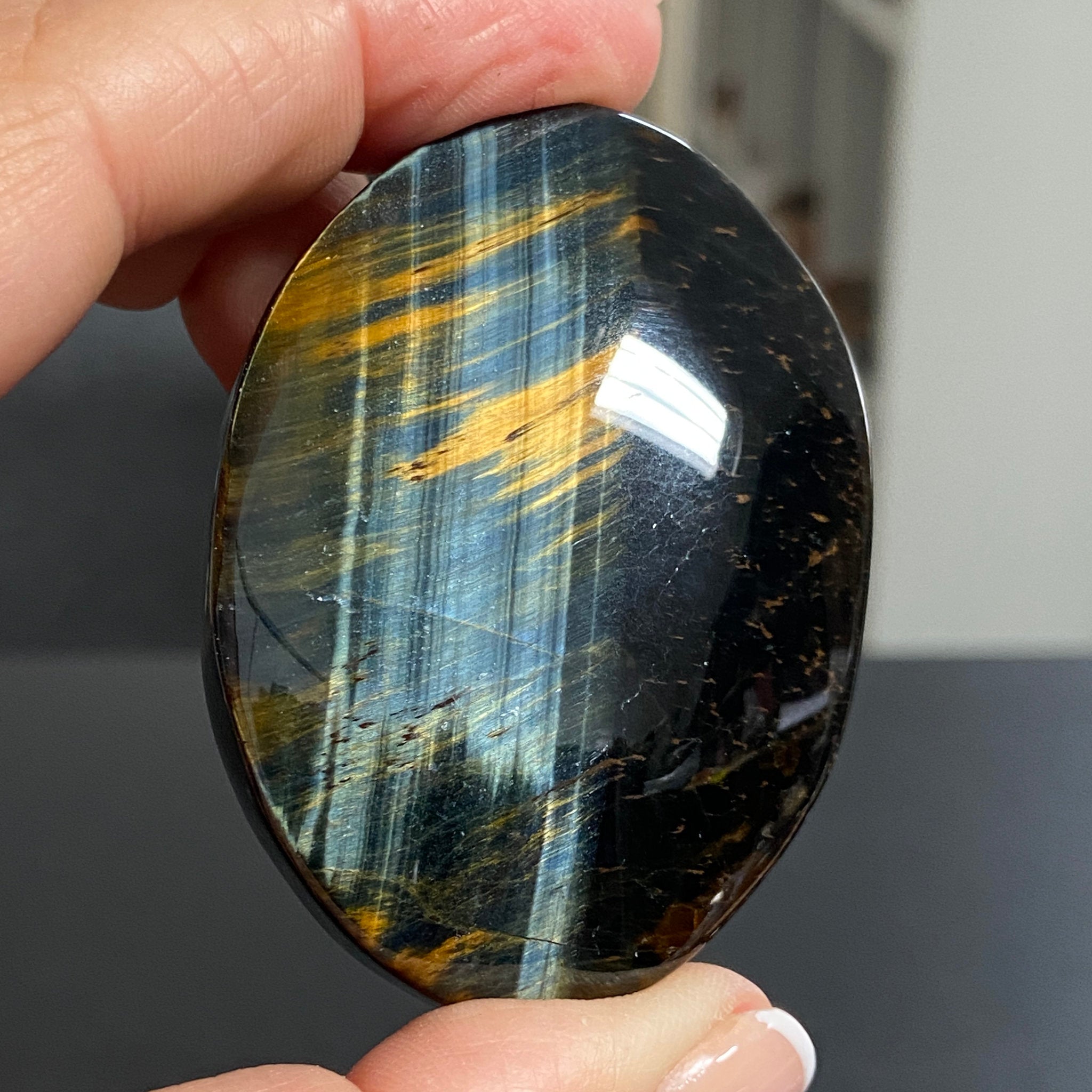 Premium Tigers Eye Palmstone