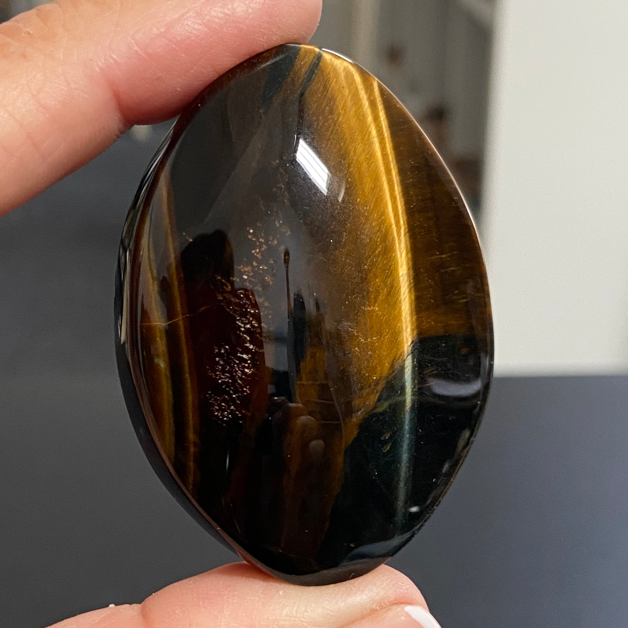 Premium Tigers Eye Palmstone