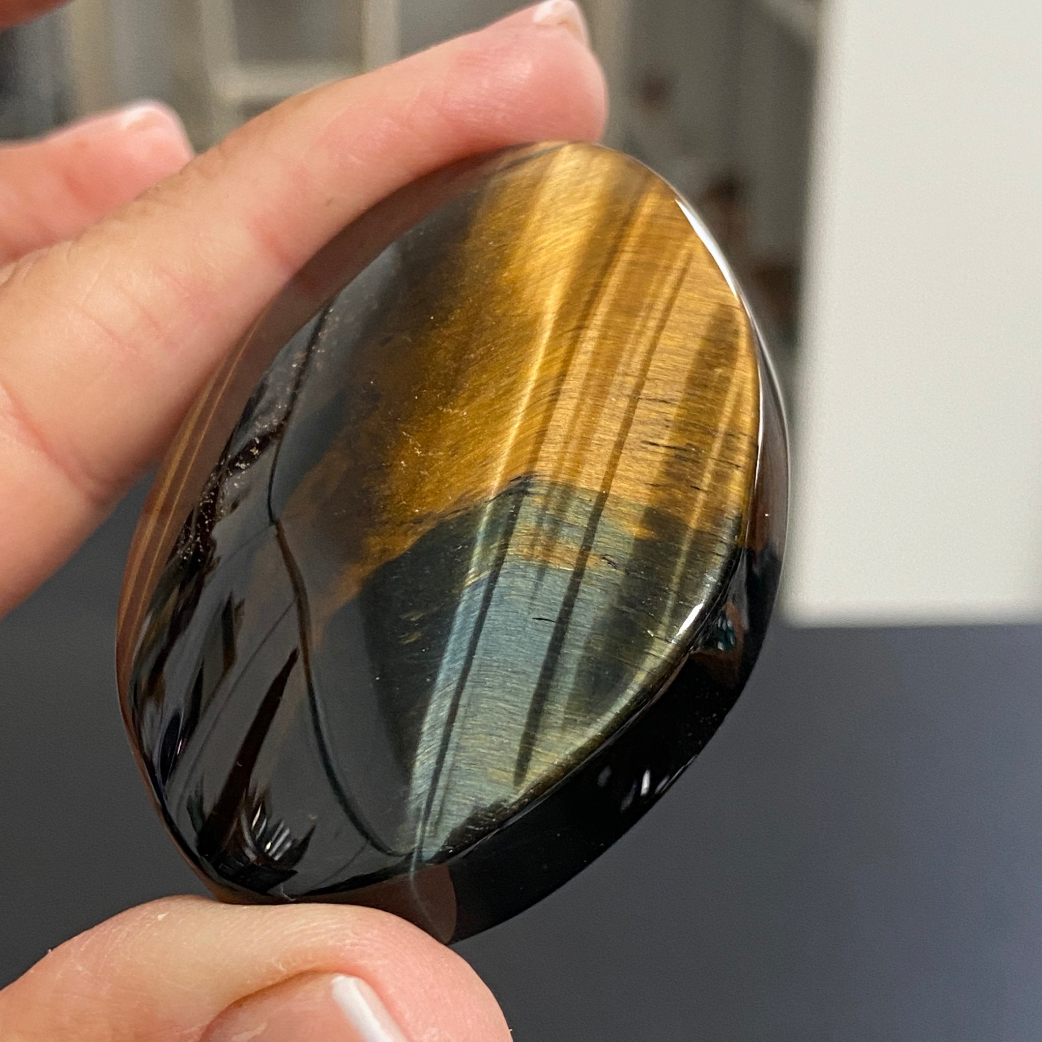 Premium Tigers Eye Palmstone