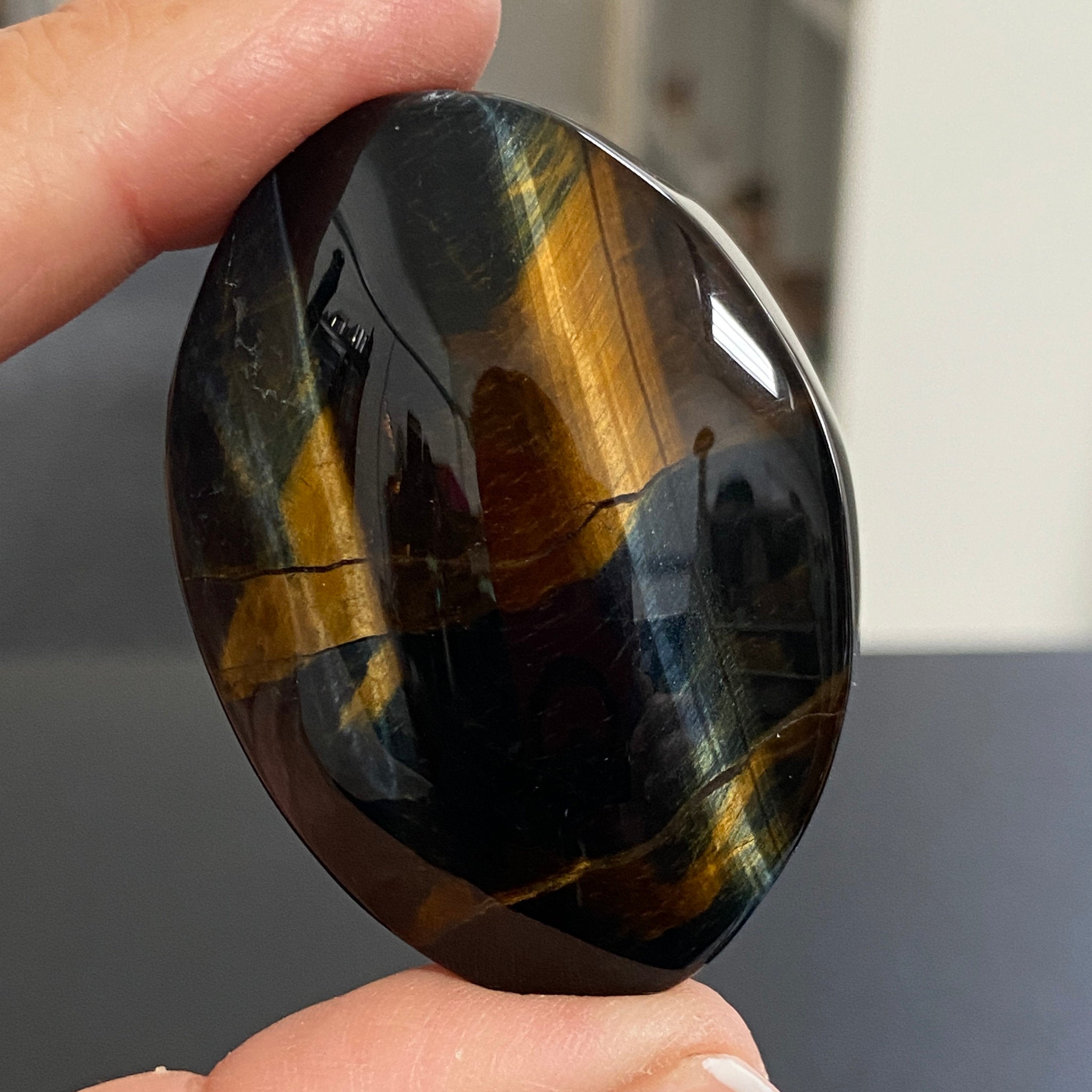 Premium Tigers Eye Palmstone