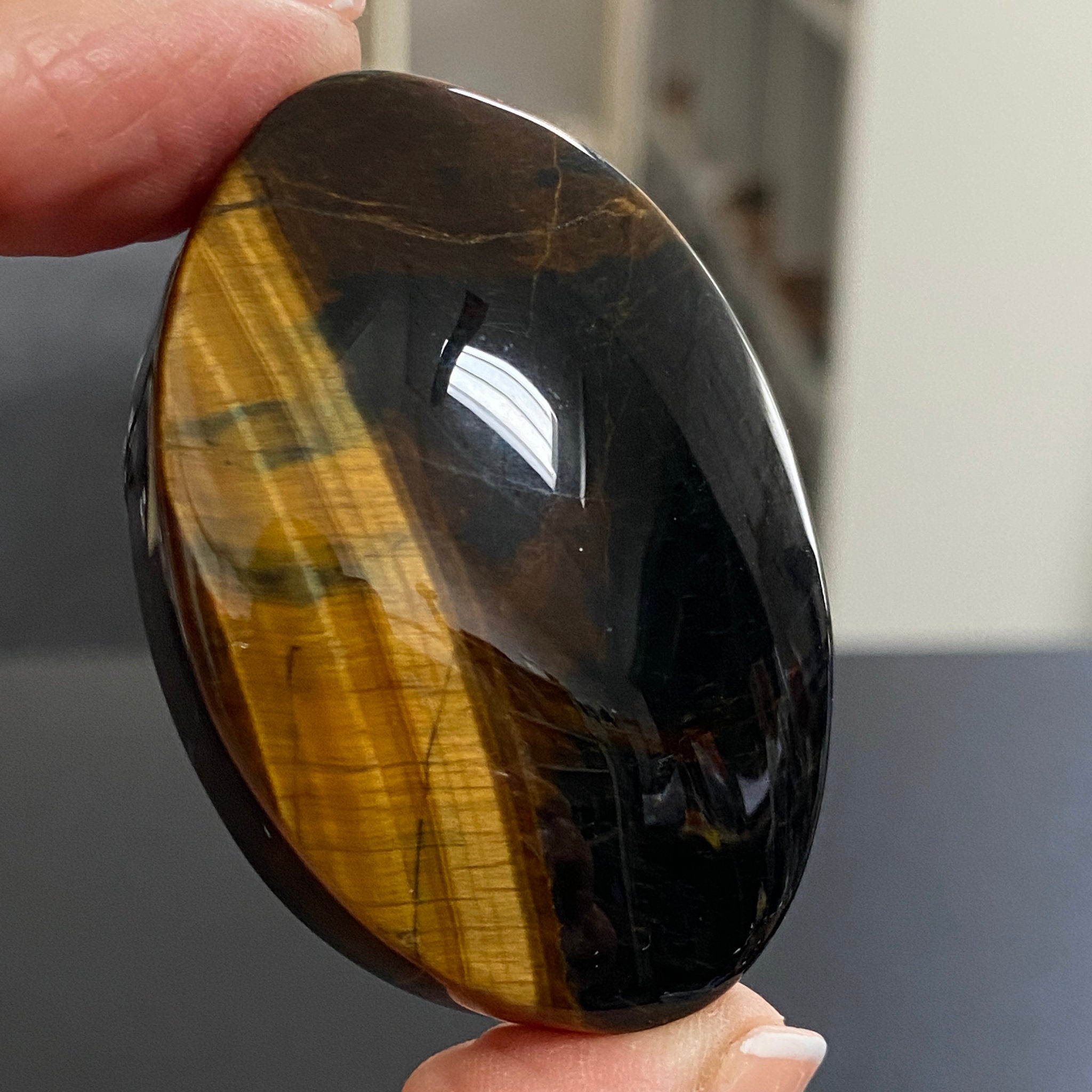 Premium Tigers Eye Palmstone