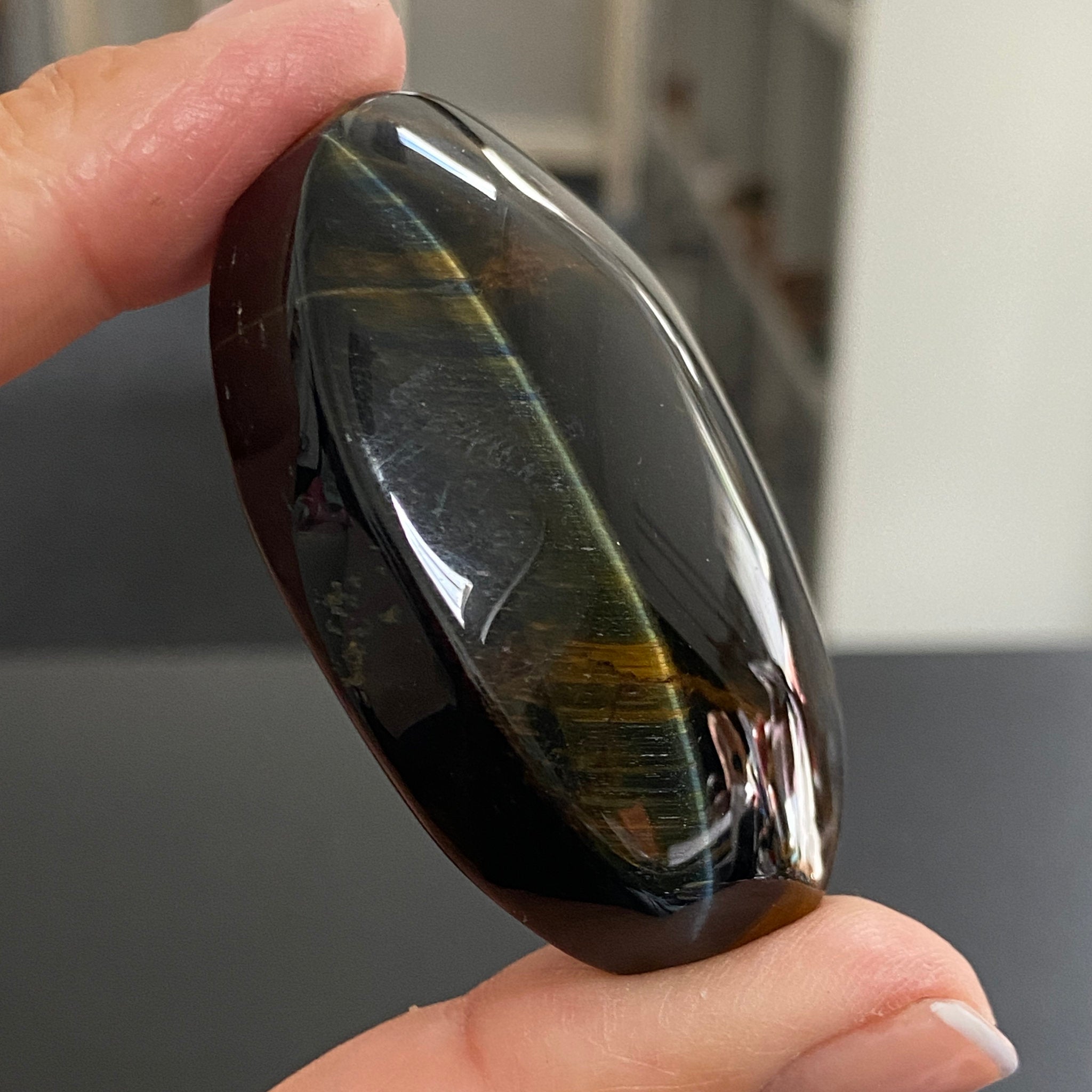 Premium Tigers Eye Palmstone