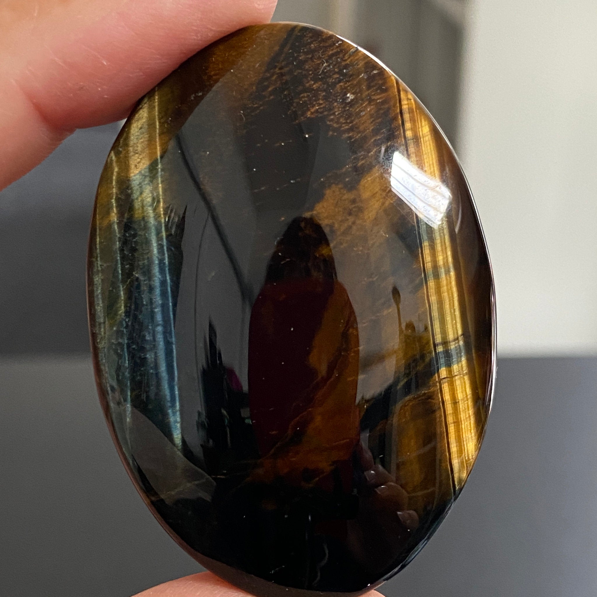 Premium Tigers Eye Palmstone