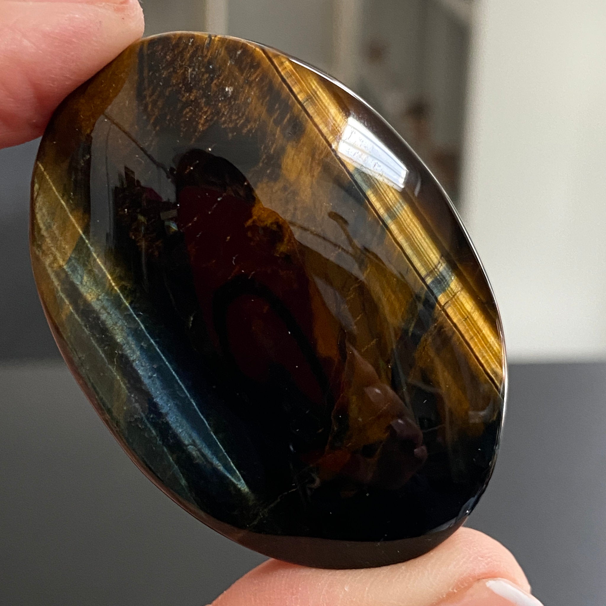 Premium Tigers Eye Palmstone