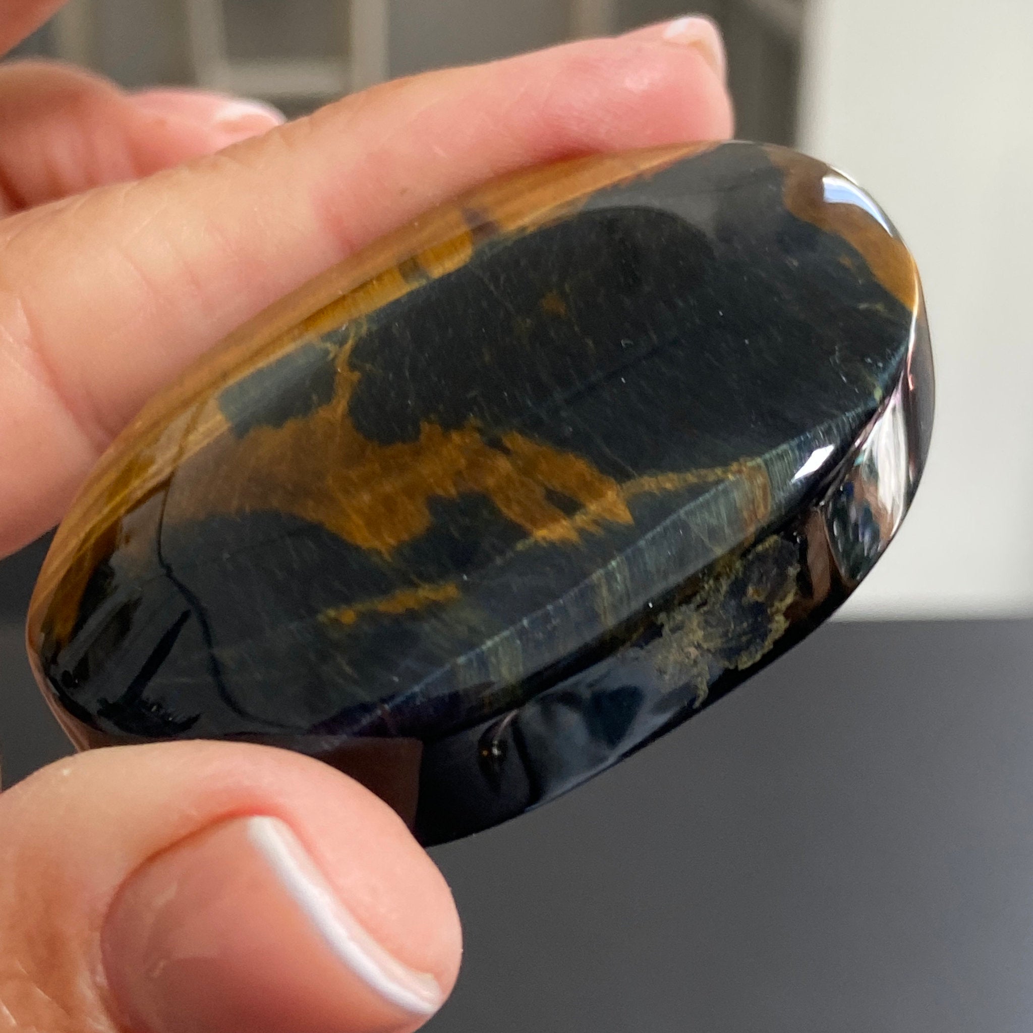 Premium Tigers Eye Palmstone
