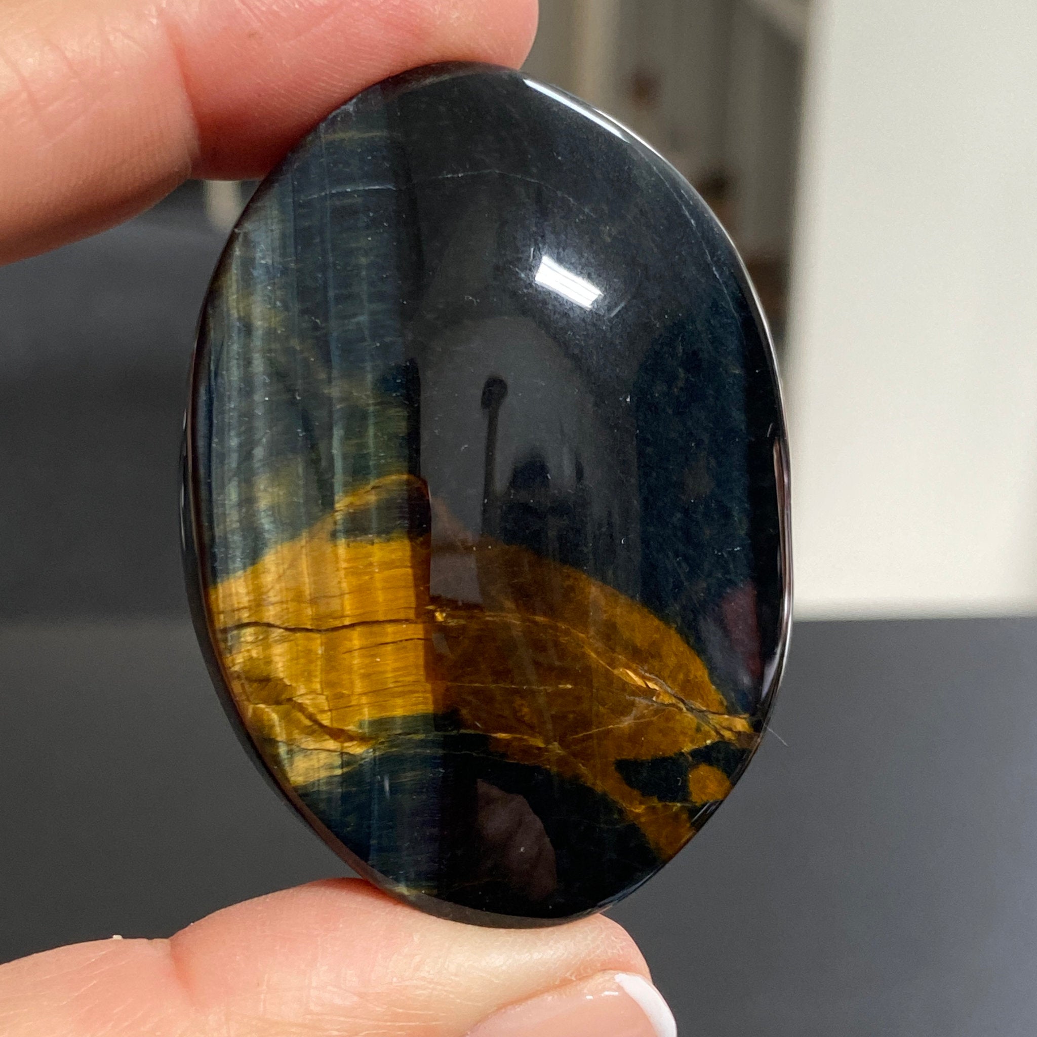 Premium Tigers Eye Palmstone
