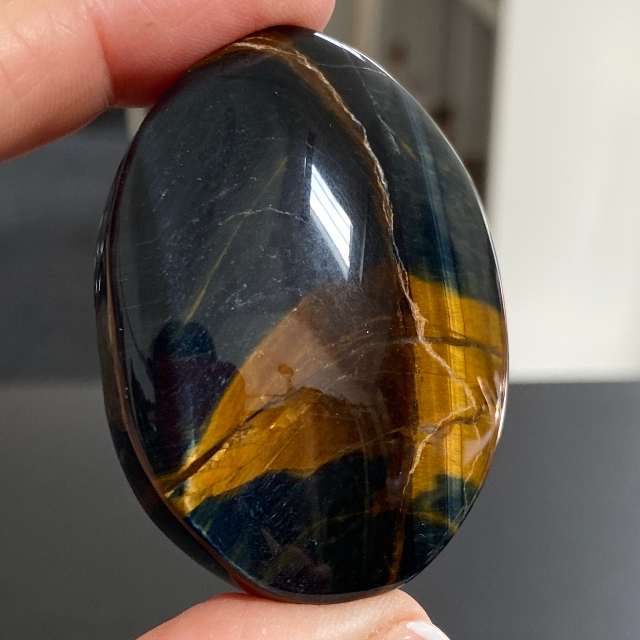 Premium Tigers Eye Palmstone