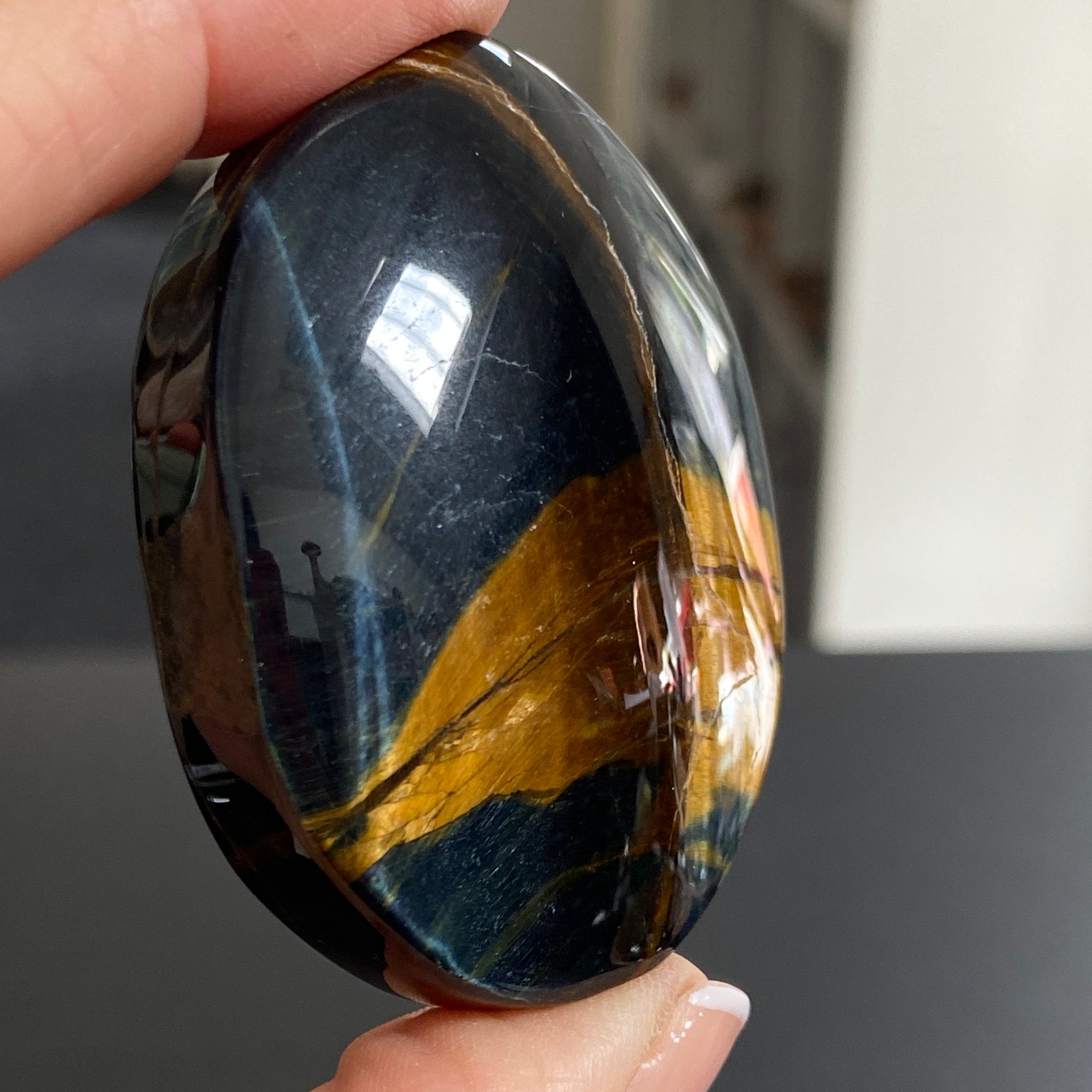 Premium Tigers Eye Palmstone