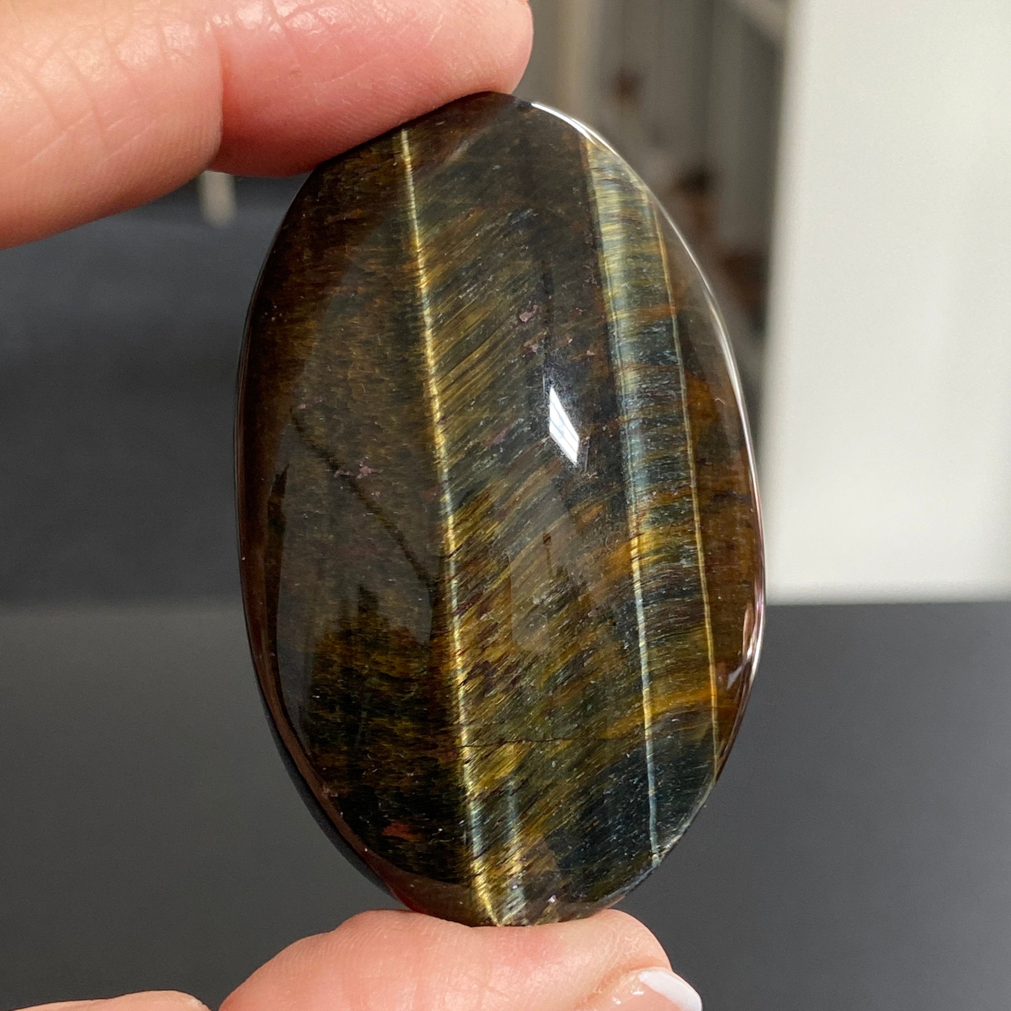 Premium Tigers Eye Palmstone