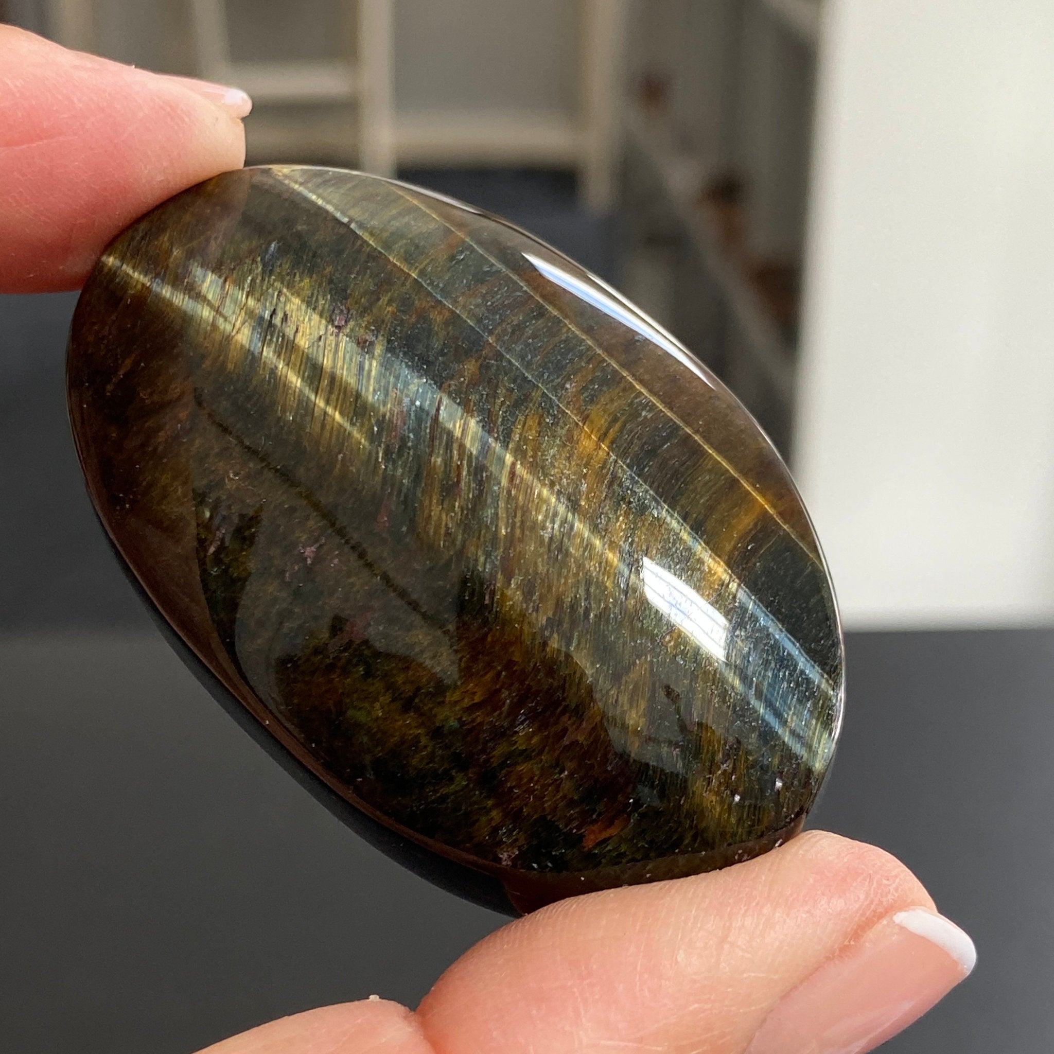 Premium Tigers Eye Palmstone