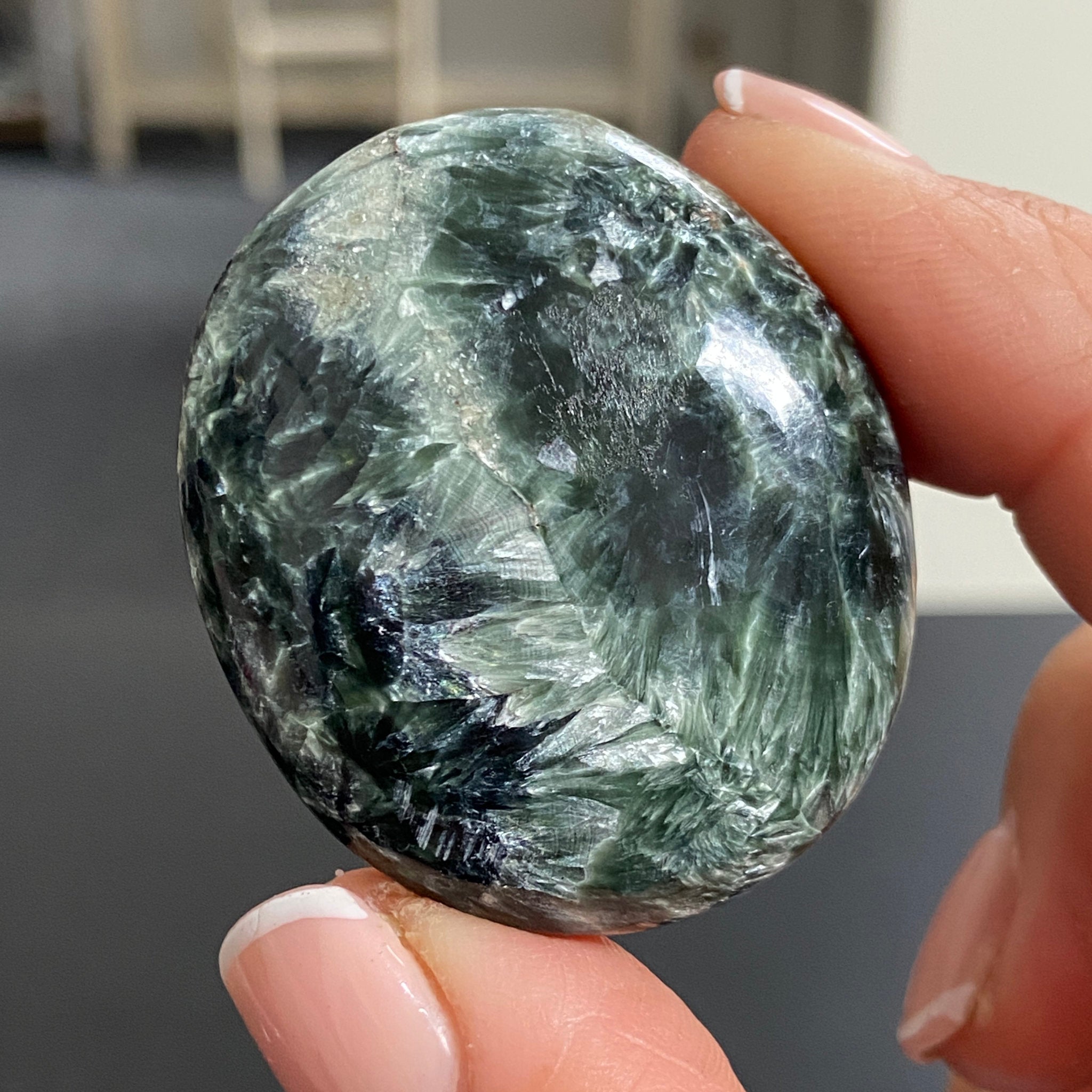 Seraphinite Palmstone - Russia