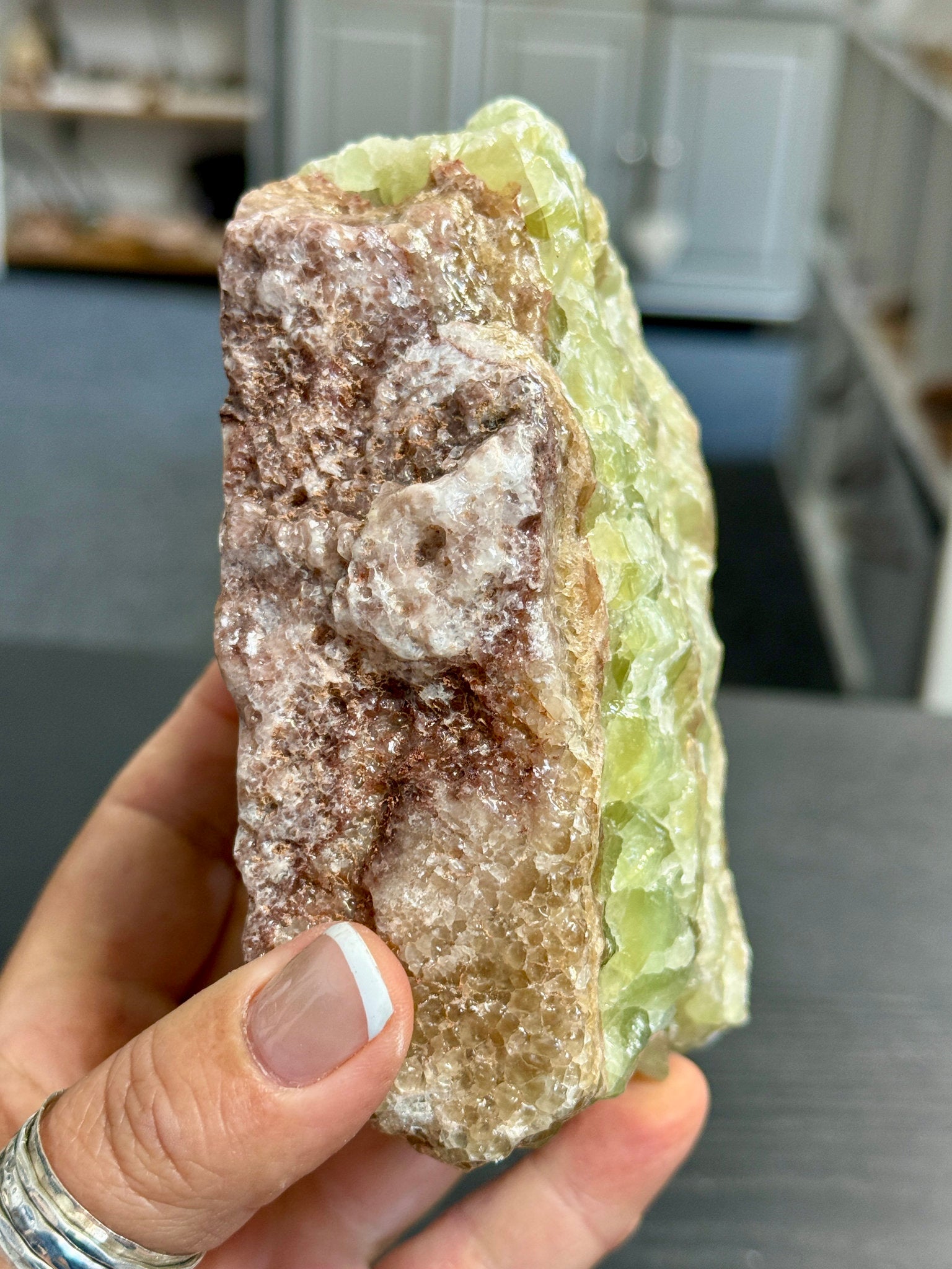 💚 Natural Green Calcite – Morocco