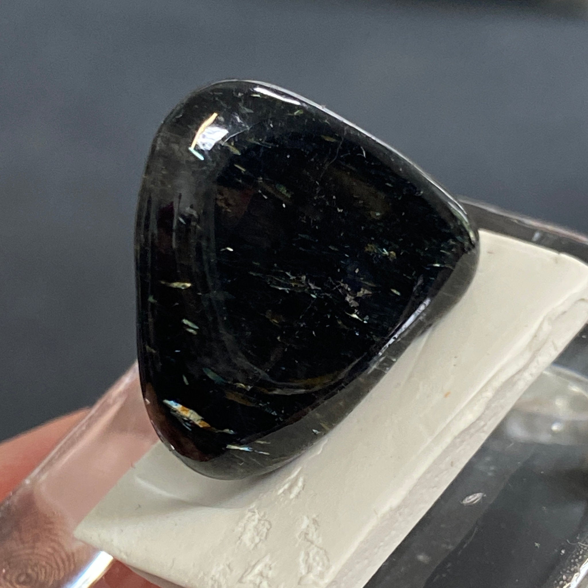 AAA Nuummite – Greenland