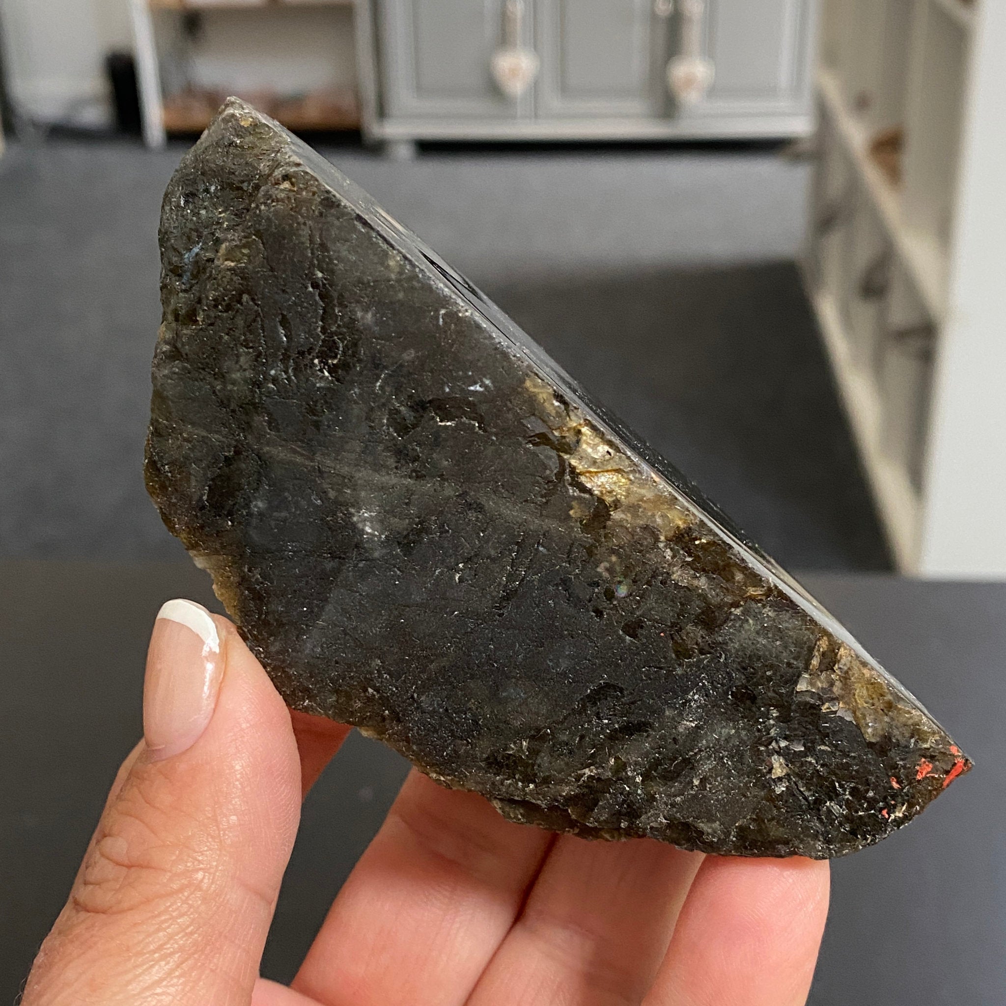 🦋 Madagascan ‘Papillon’ Labradorite Freeform – Part Polished