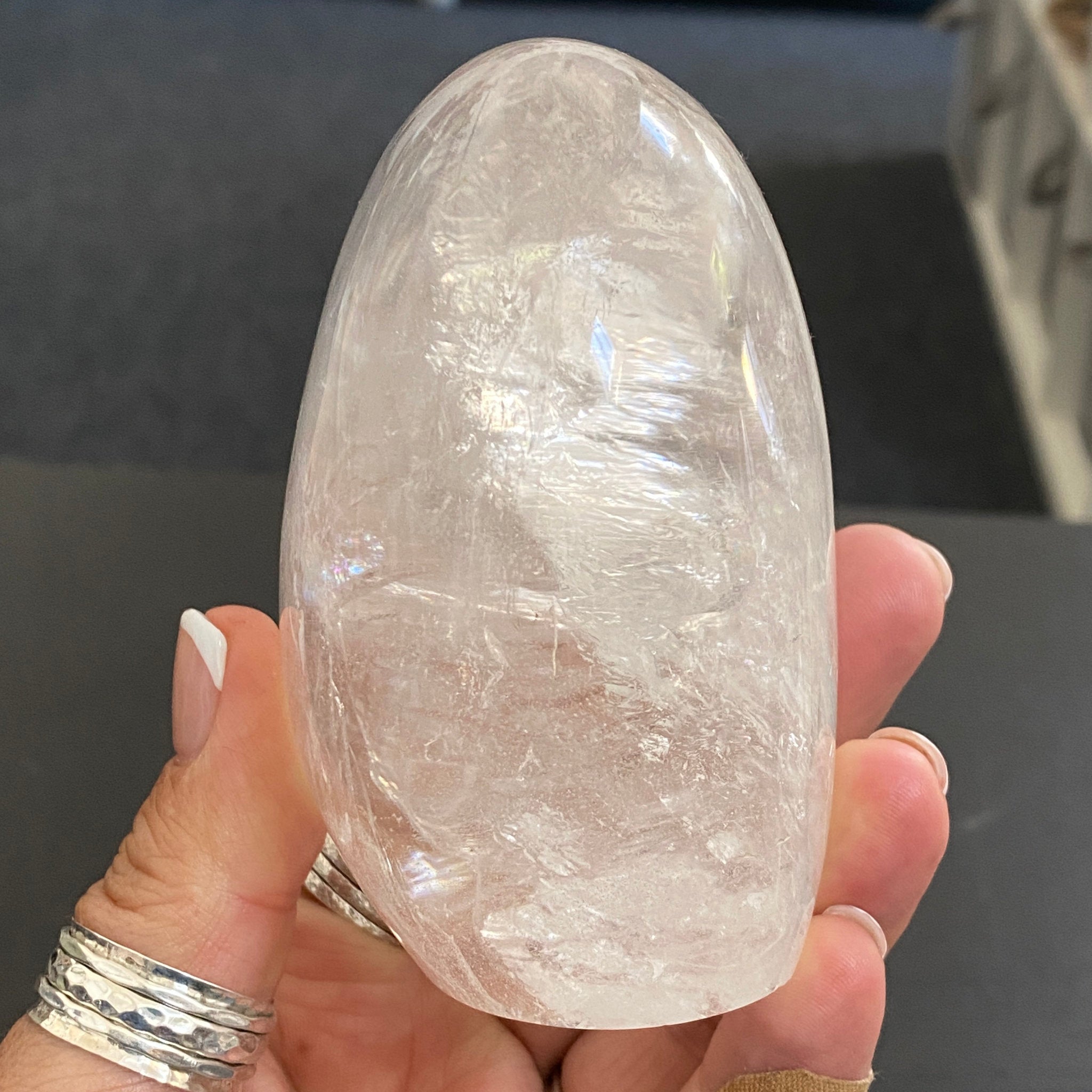 💧 River-Rolled Clear Quartz Freeform – Madagascar