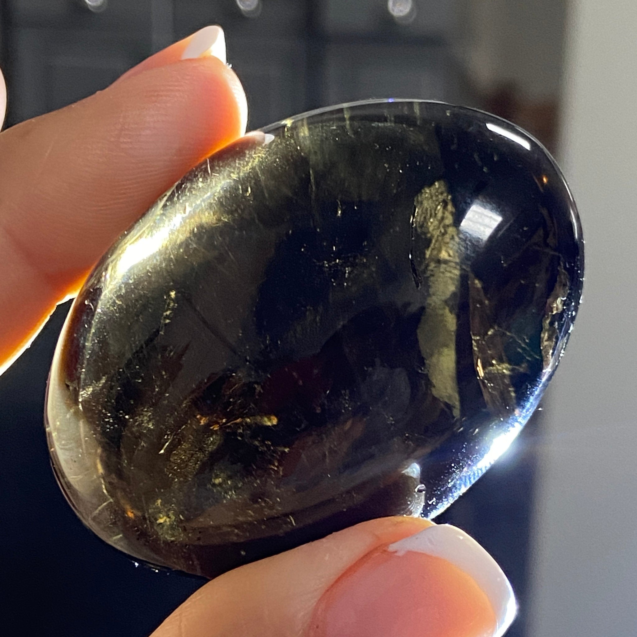 Smoky Quartz Palmstone – Madagascar