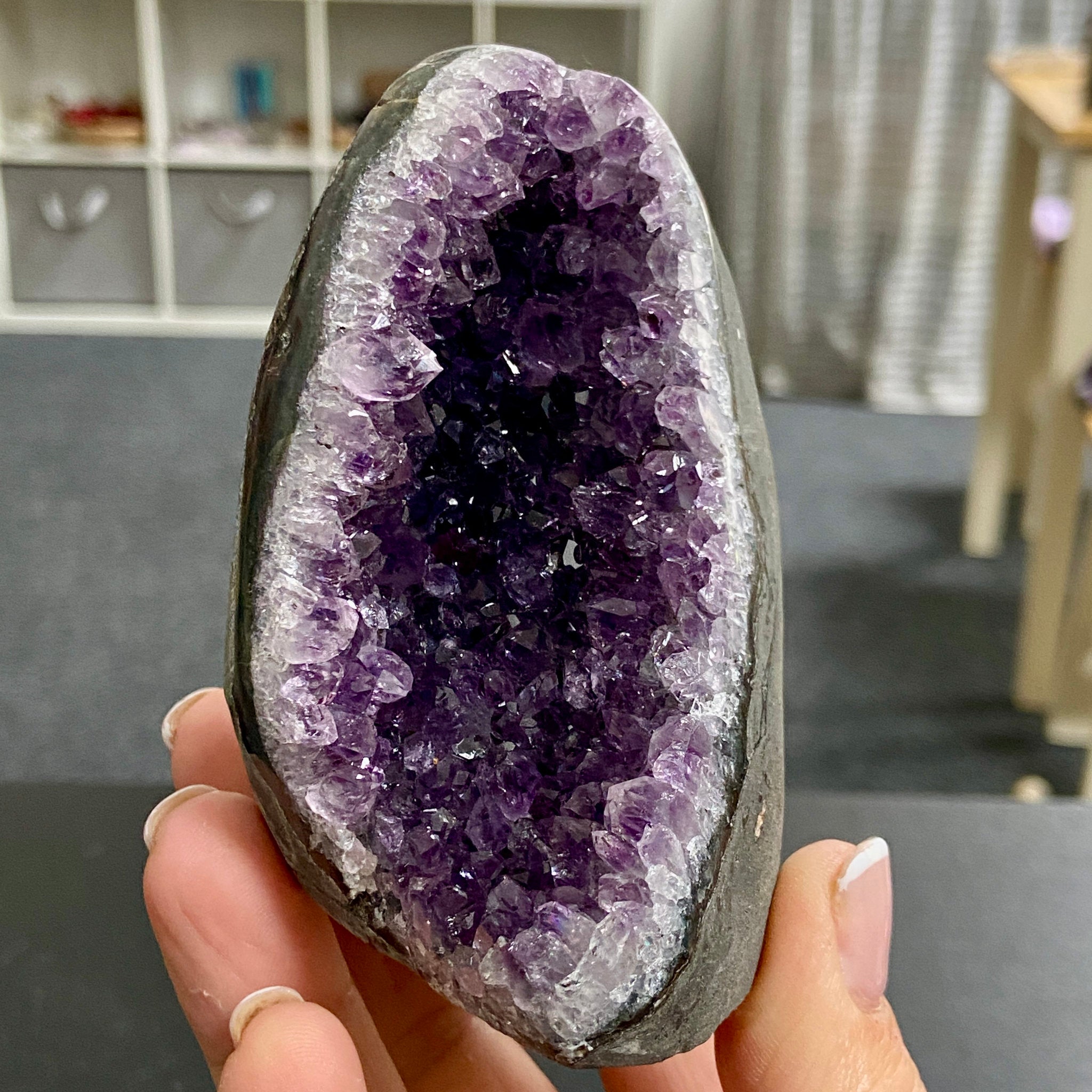 Uruguayan Amethyst Cut Base
