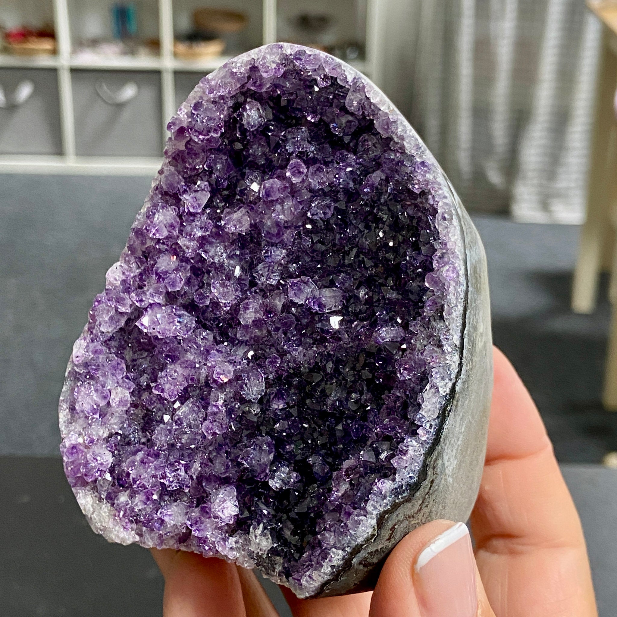 Uruguayan Amethyst Cut Base
