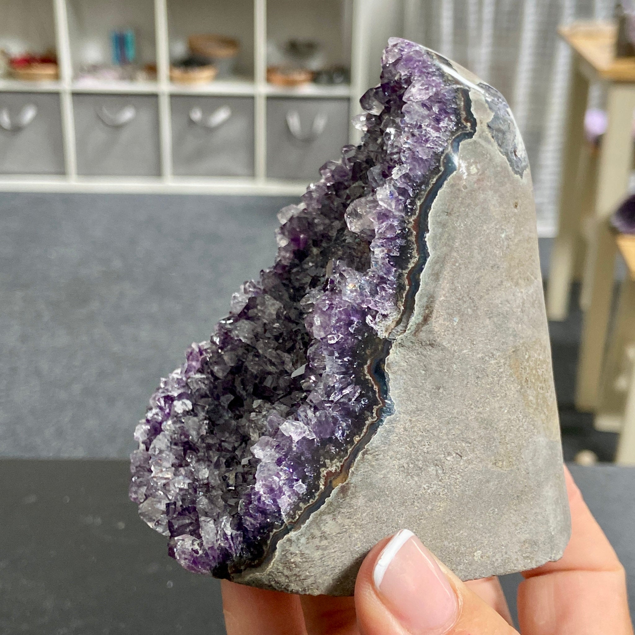 Uruguayan Amethyst Cut Base