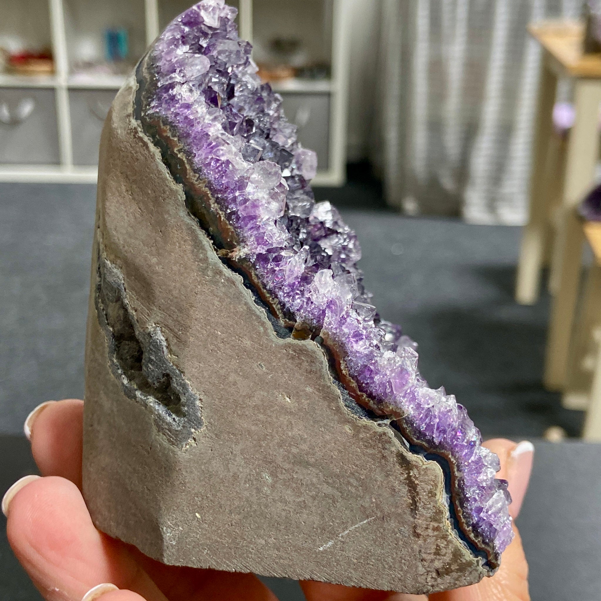 Uruguayan Amethyst Cut Base