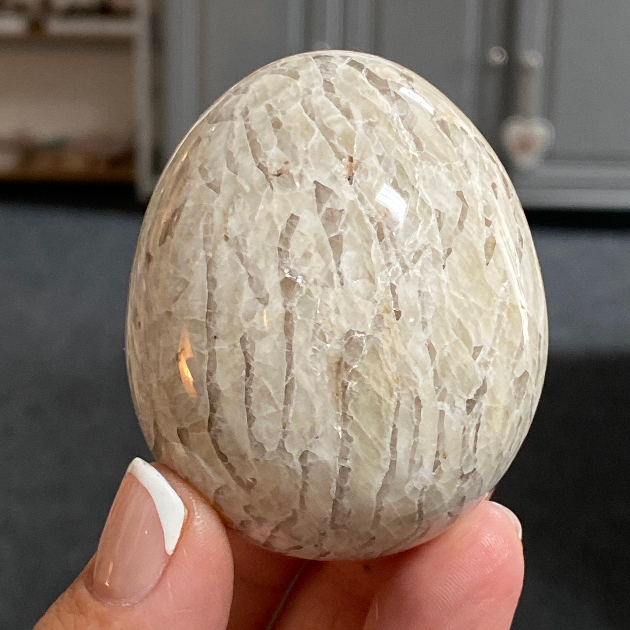 🥚 Graphic Feldspar Egg – Madagascar