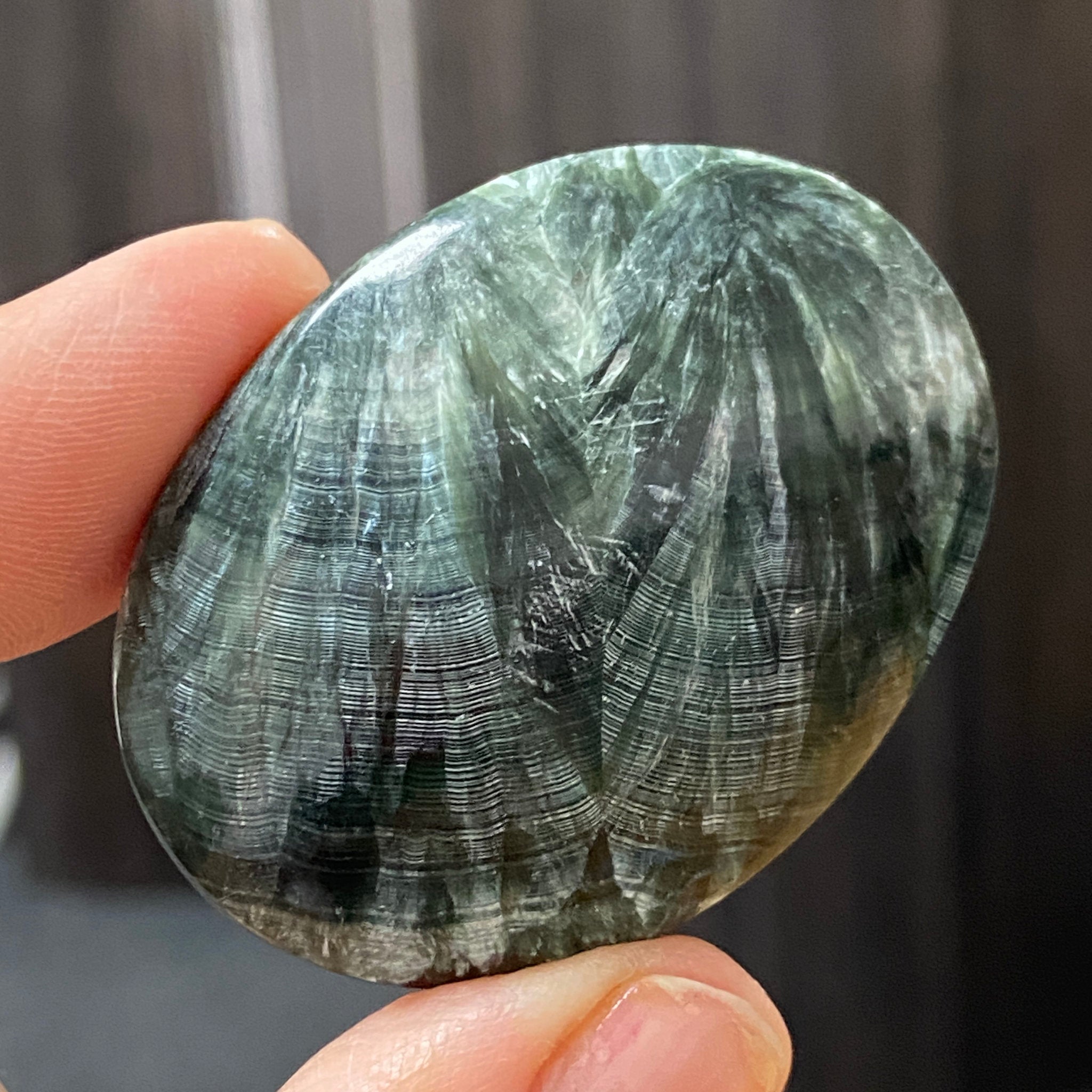 Seraphinite Palmstone – Russia
