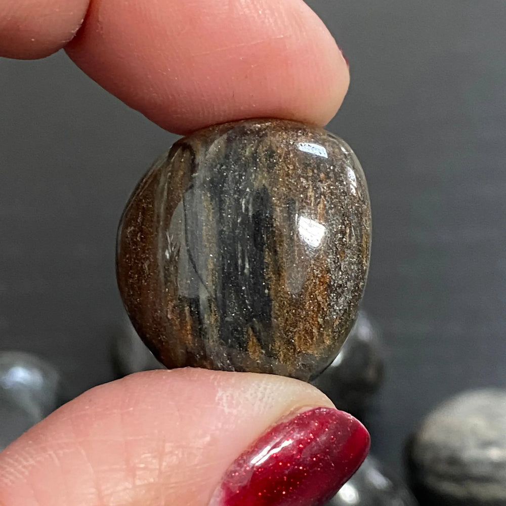 Rare Isua Stone from Greenland - Castle Rocks Cornwall