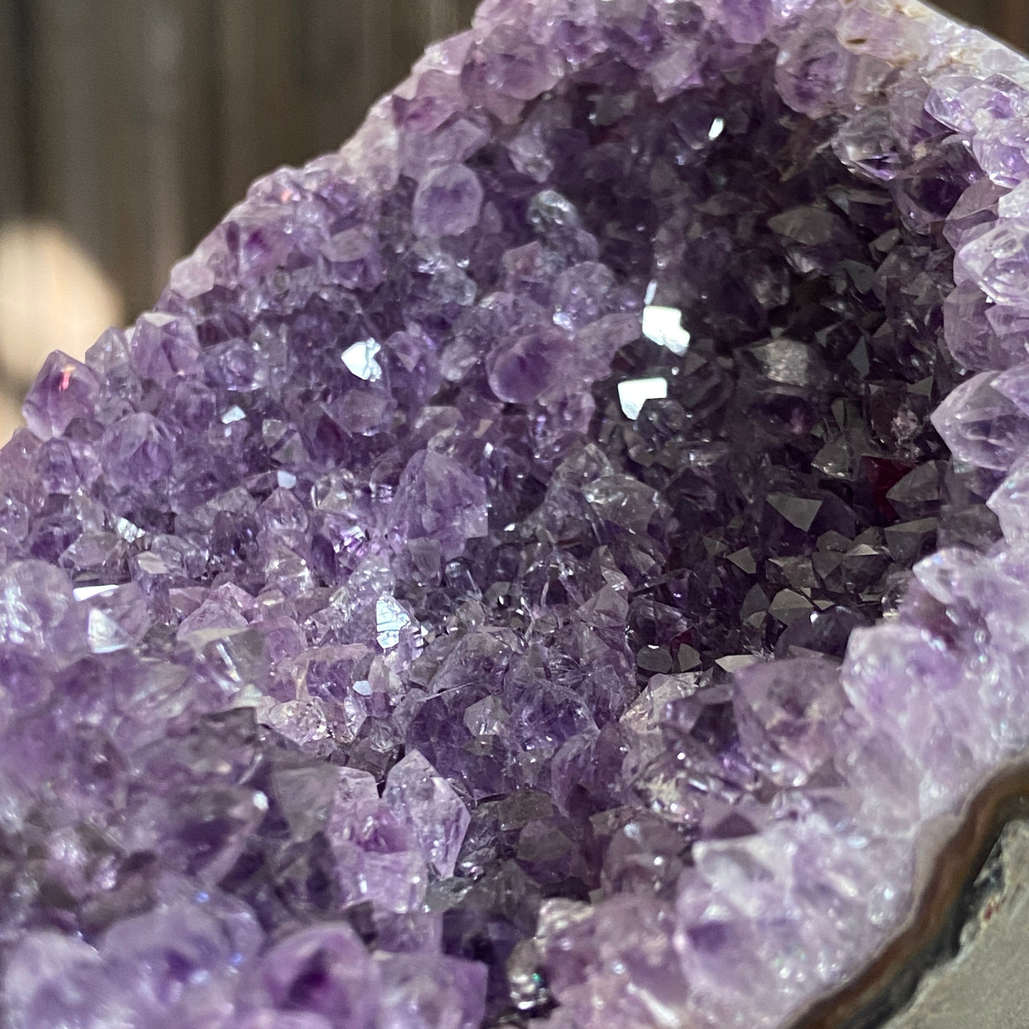 Uruguayan Amethyst Cut Base
