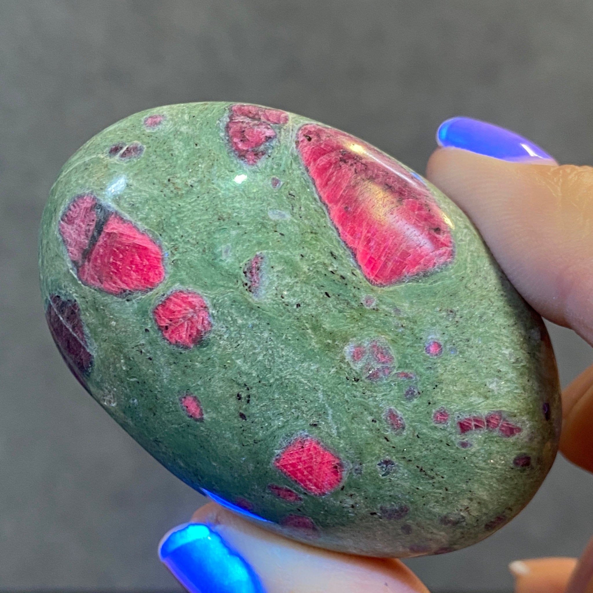 Ruby Fuchsite Palmstone – India