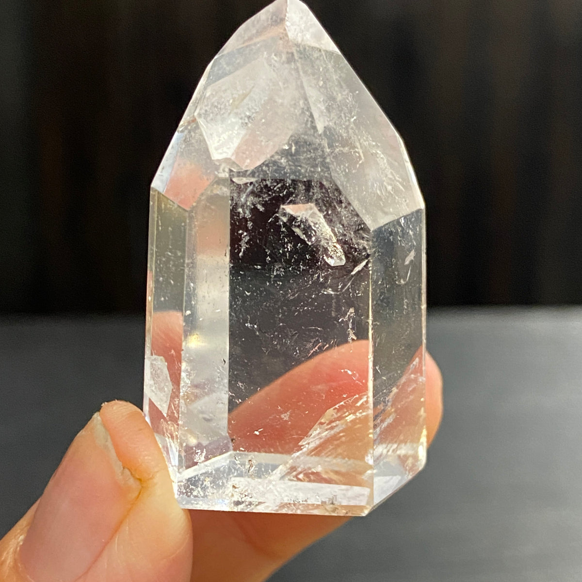 Manifestation Clear Quartz Standing Point – Madagascar