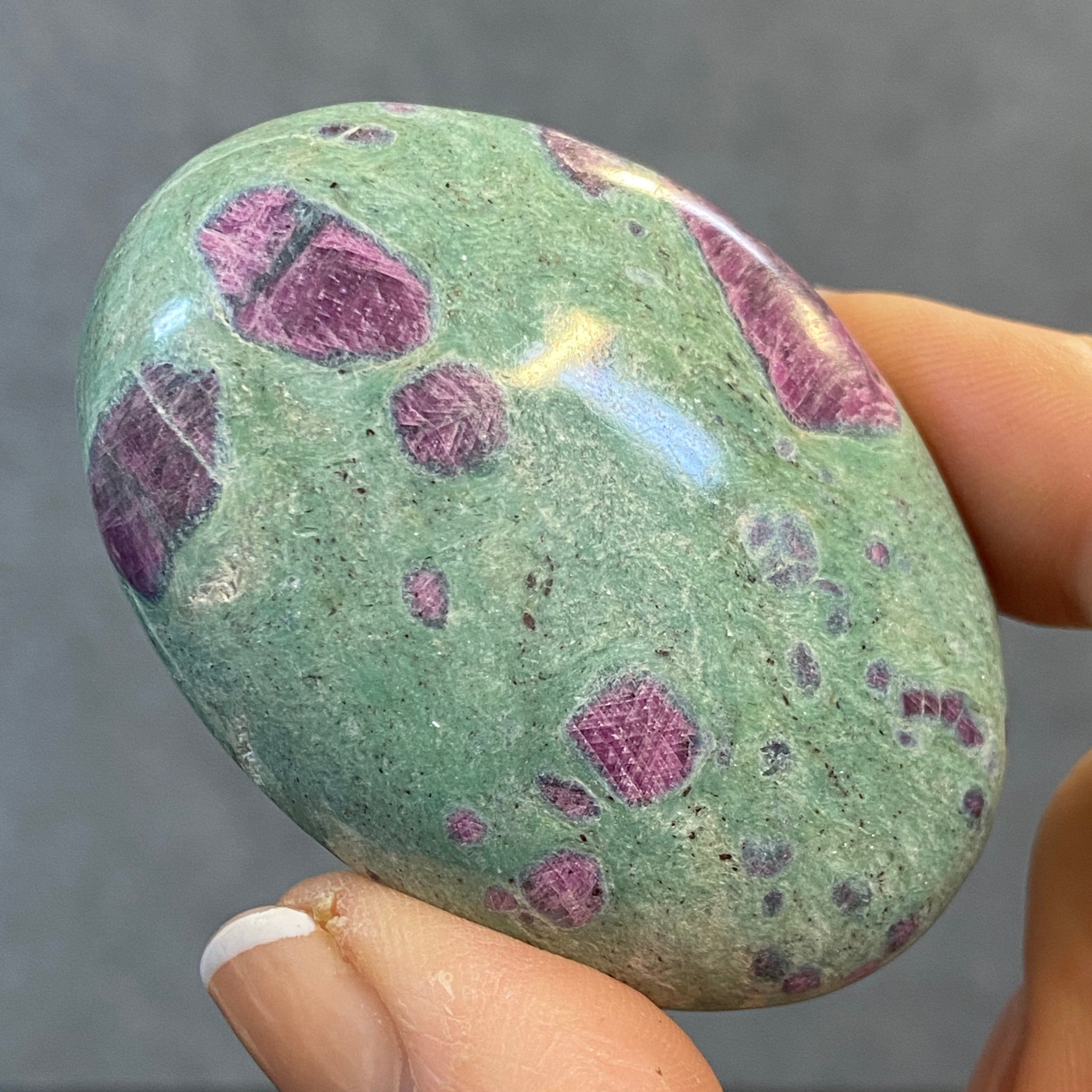 Ruby Fuchsite Palmstone – India - Castle Rocks Cornwall